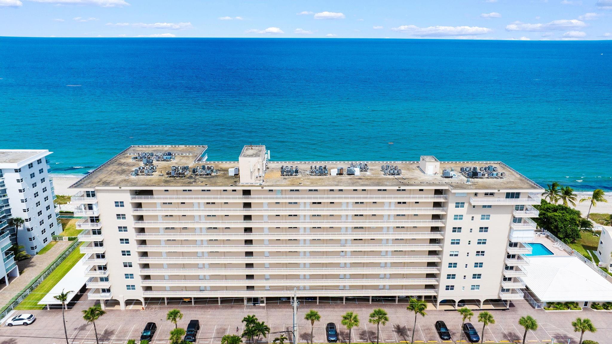 1051 Hillsboro Mile 308E