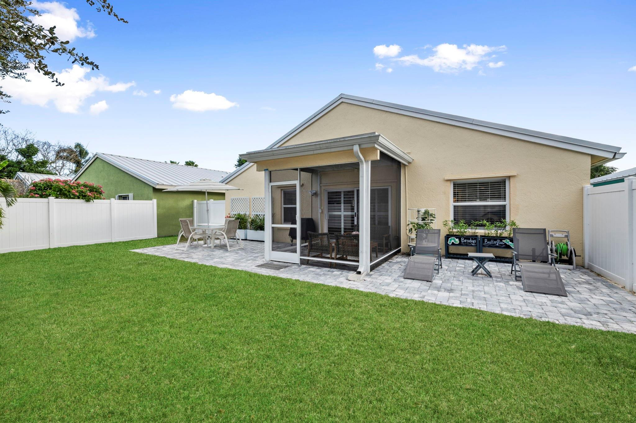 240 NW 40th Avenue