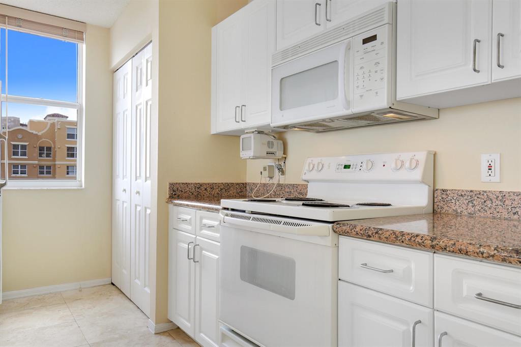 3594 S Ocean Boulevard 907