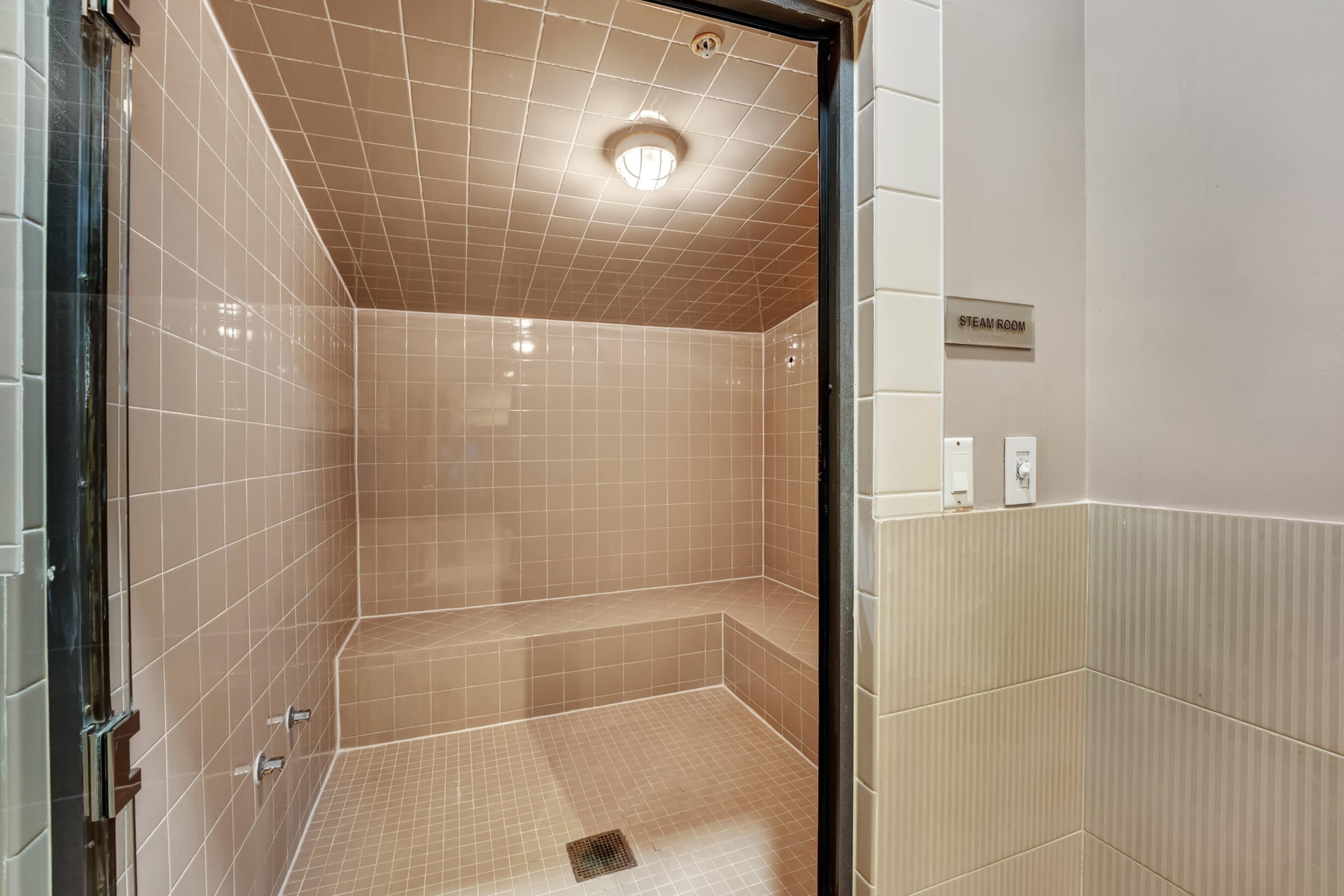 450 N Federal Highway 812