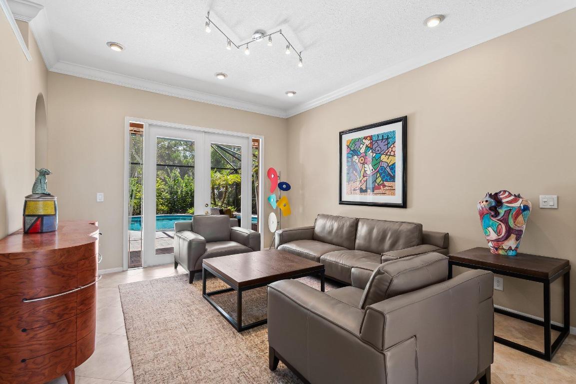 12408 Rockledge Circle