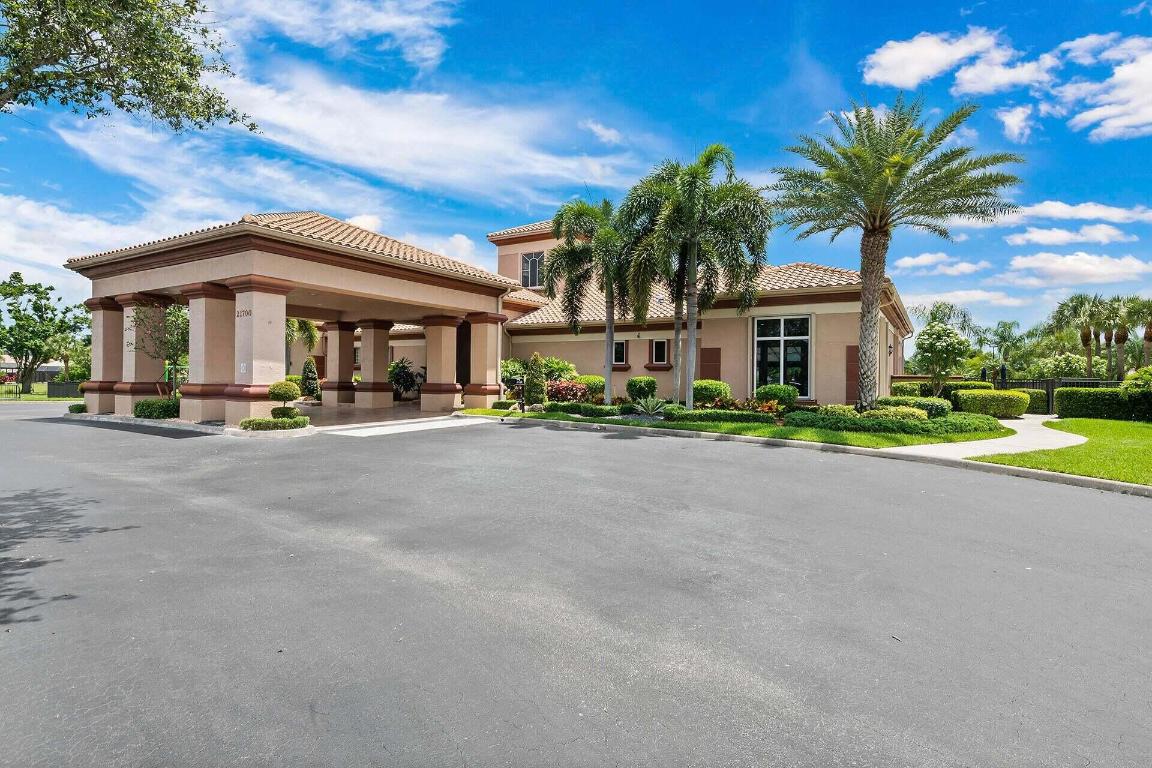 12408 Rockledge Circle