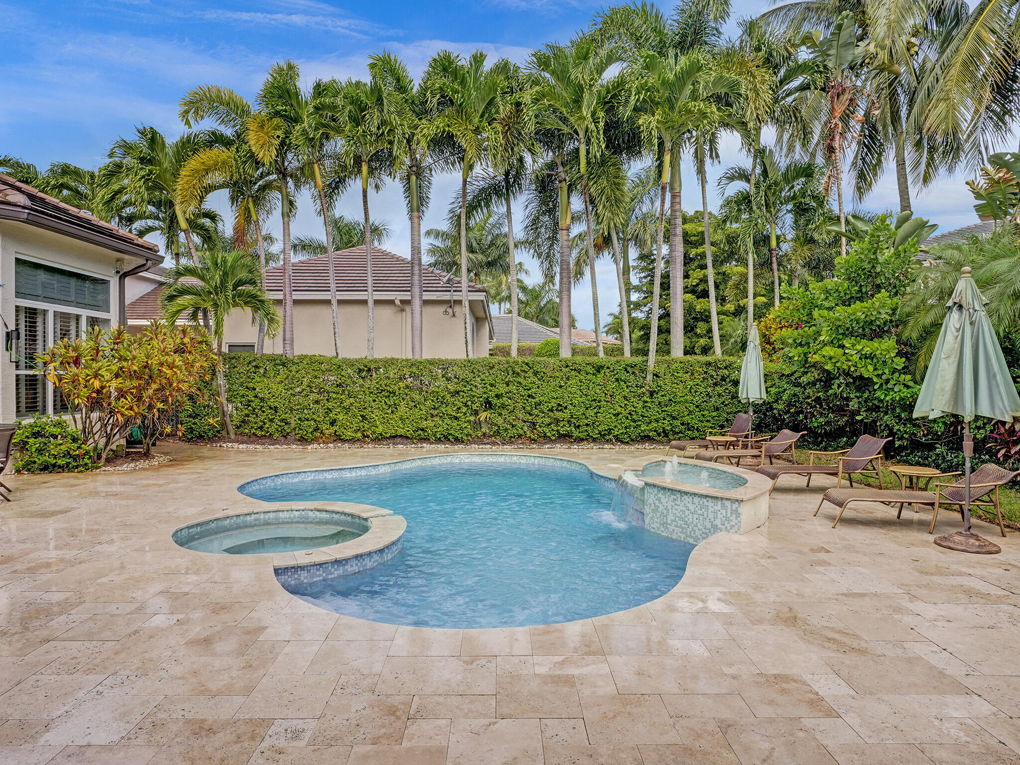 4946 NW 23rd Court