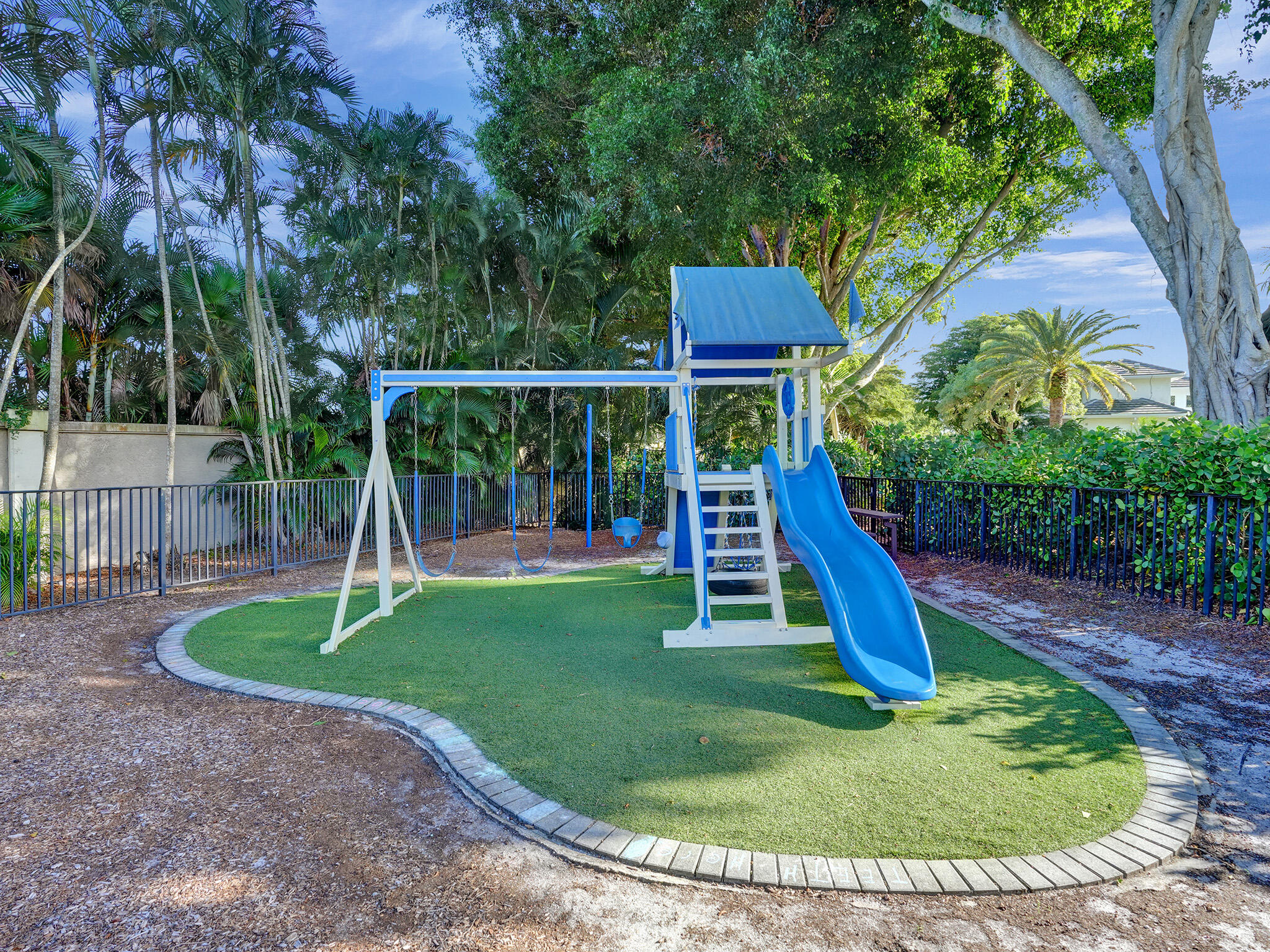 4946 NW 23rd Court