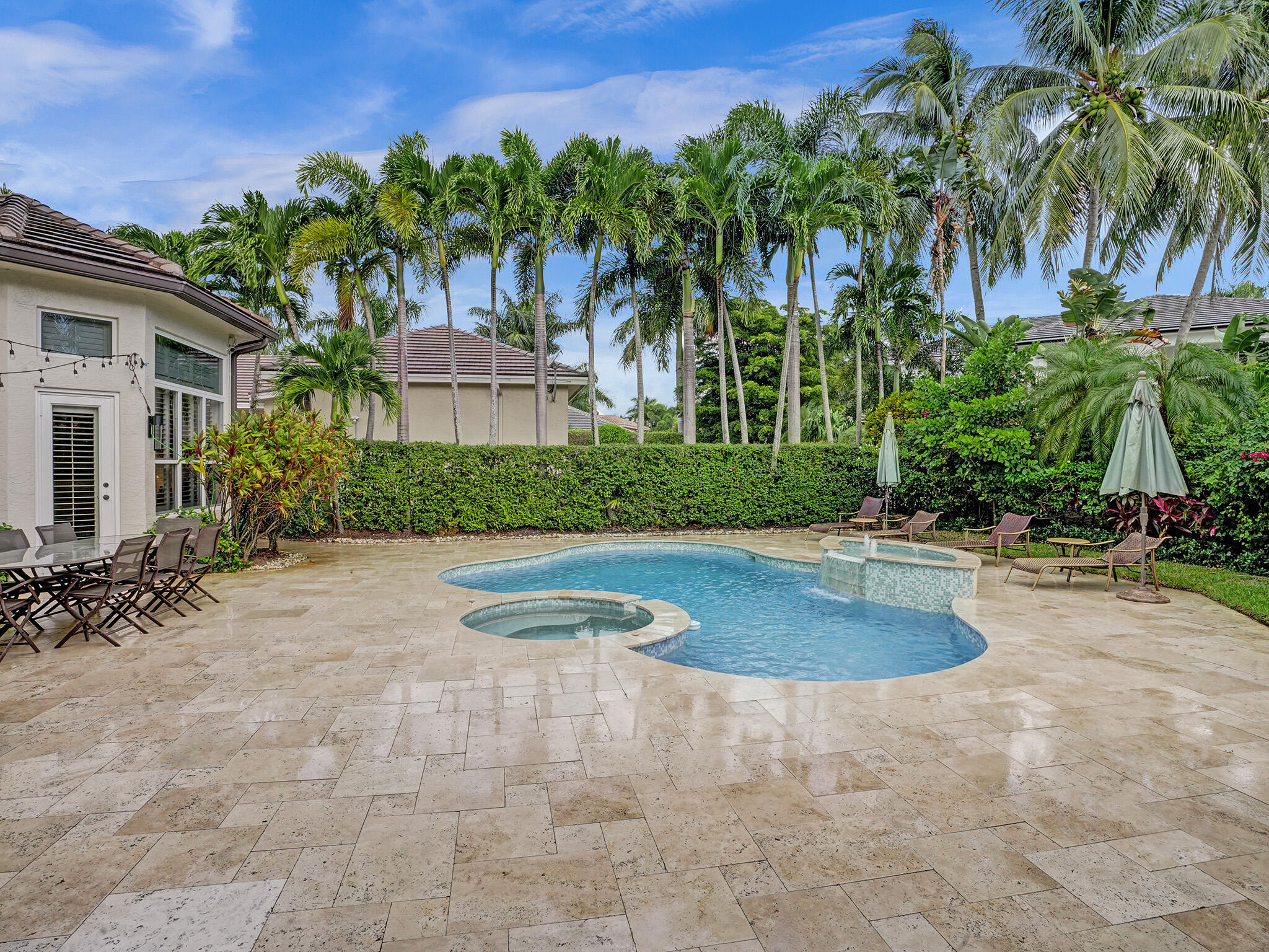 4946 NW 23rd Court