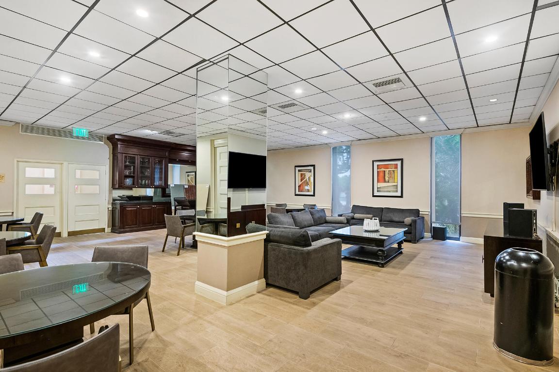 1900 S Ocean Boulevard Unit: 5k