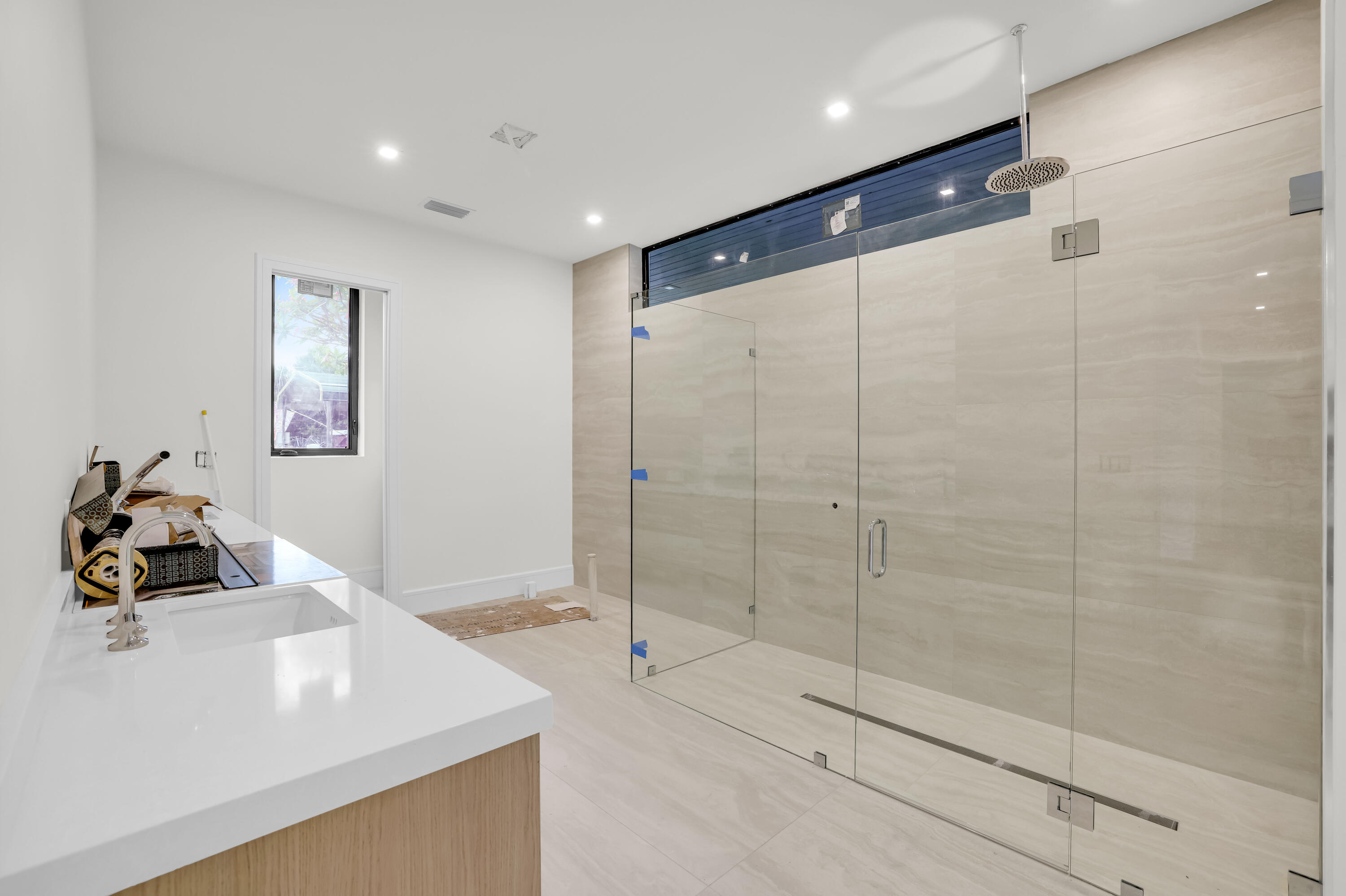 251 NE 14th Street