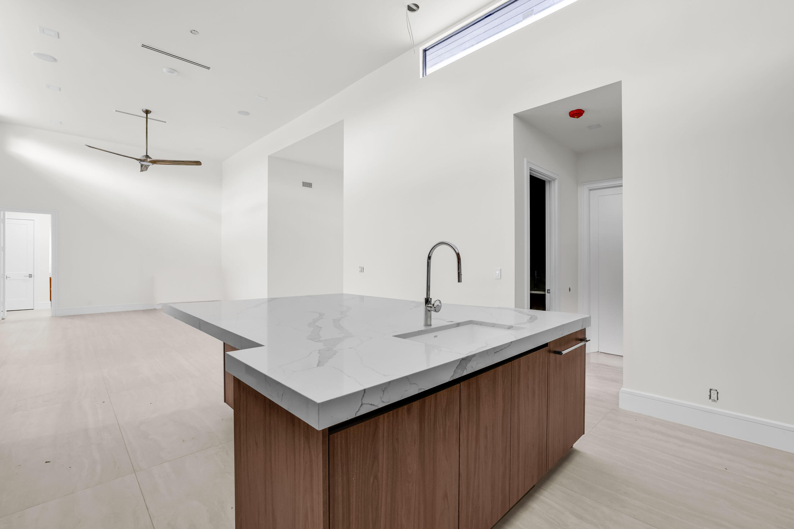 251 NE 14th Street