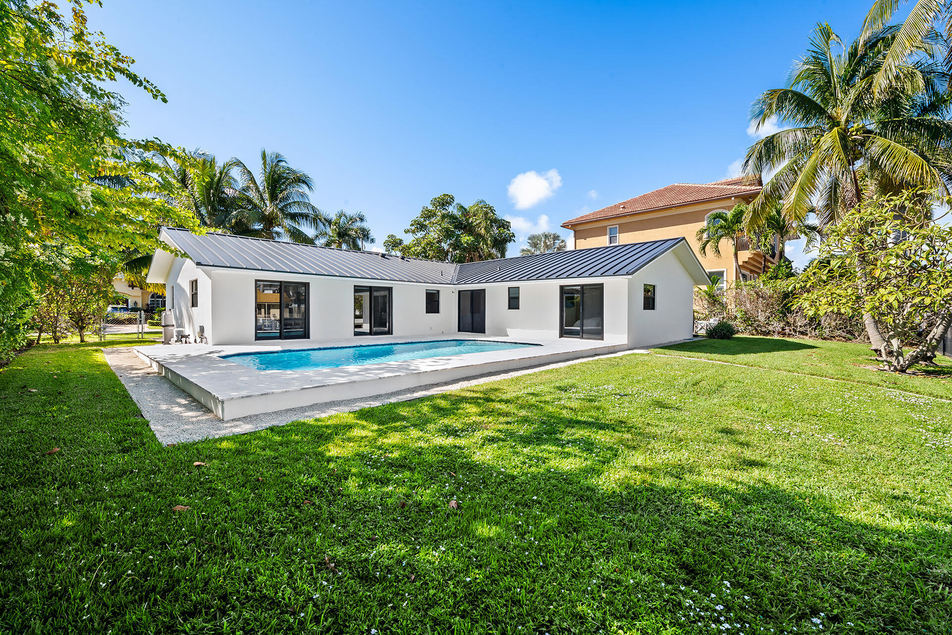 933 Banyan Drive