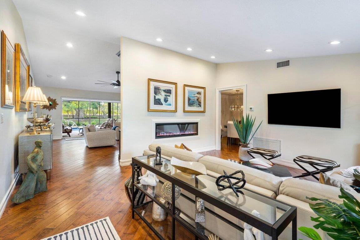 2901 NW 24th Terrace