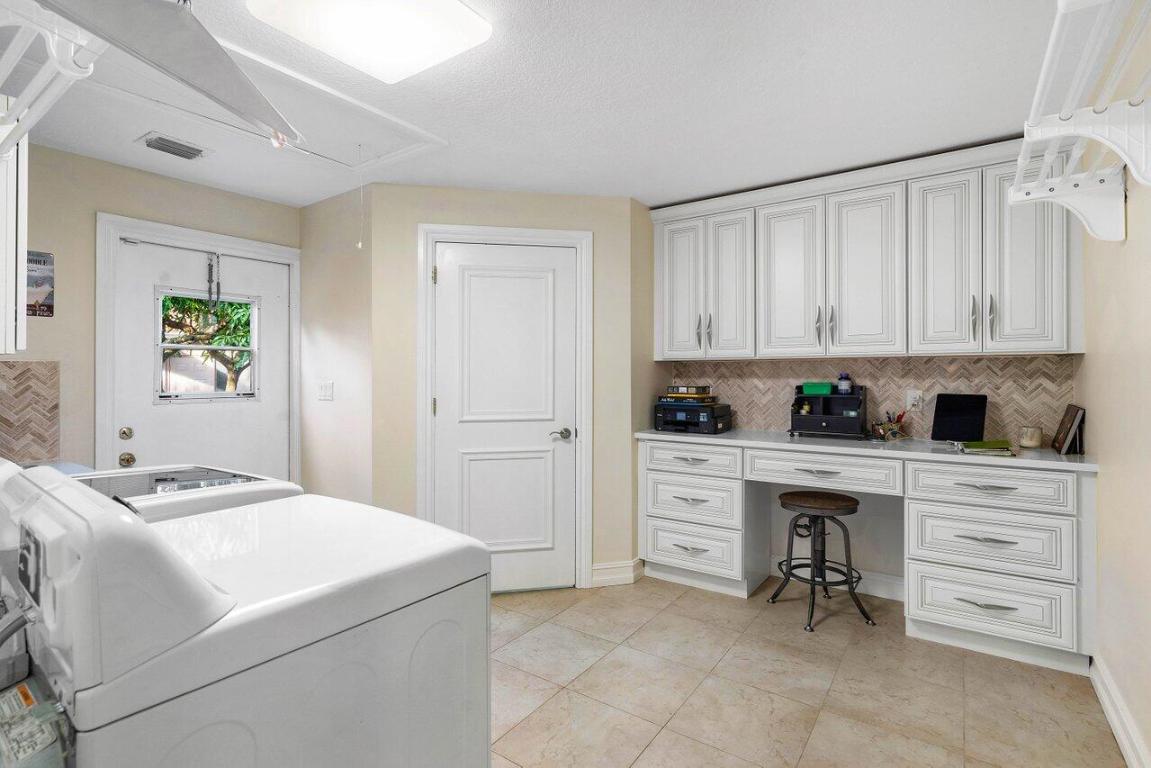 2901 NW 24th Terrace