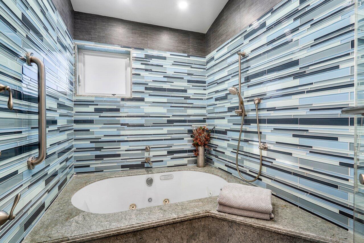 2901 NW 24th Terrace