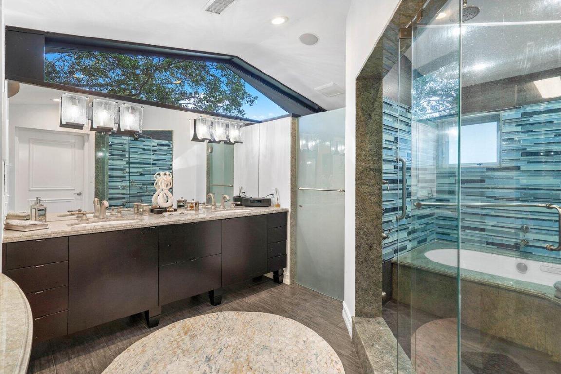 2901 NW 24th Terrace