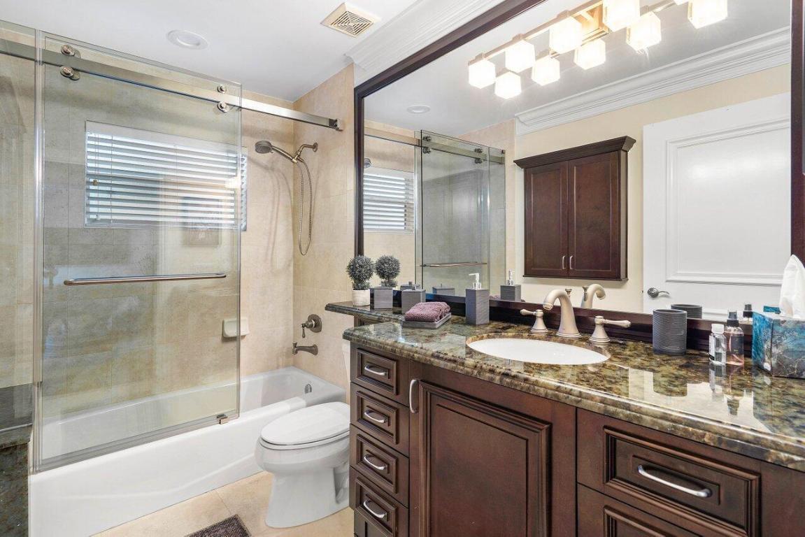 2901 NW 24th Terrace