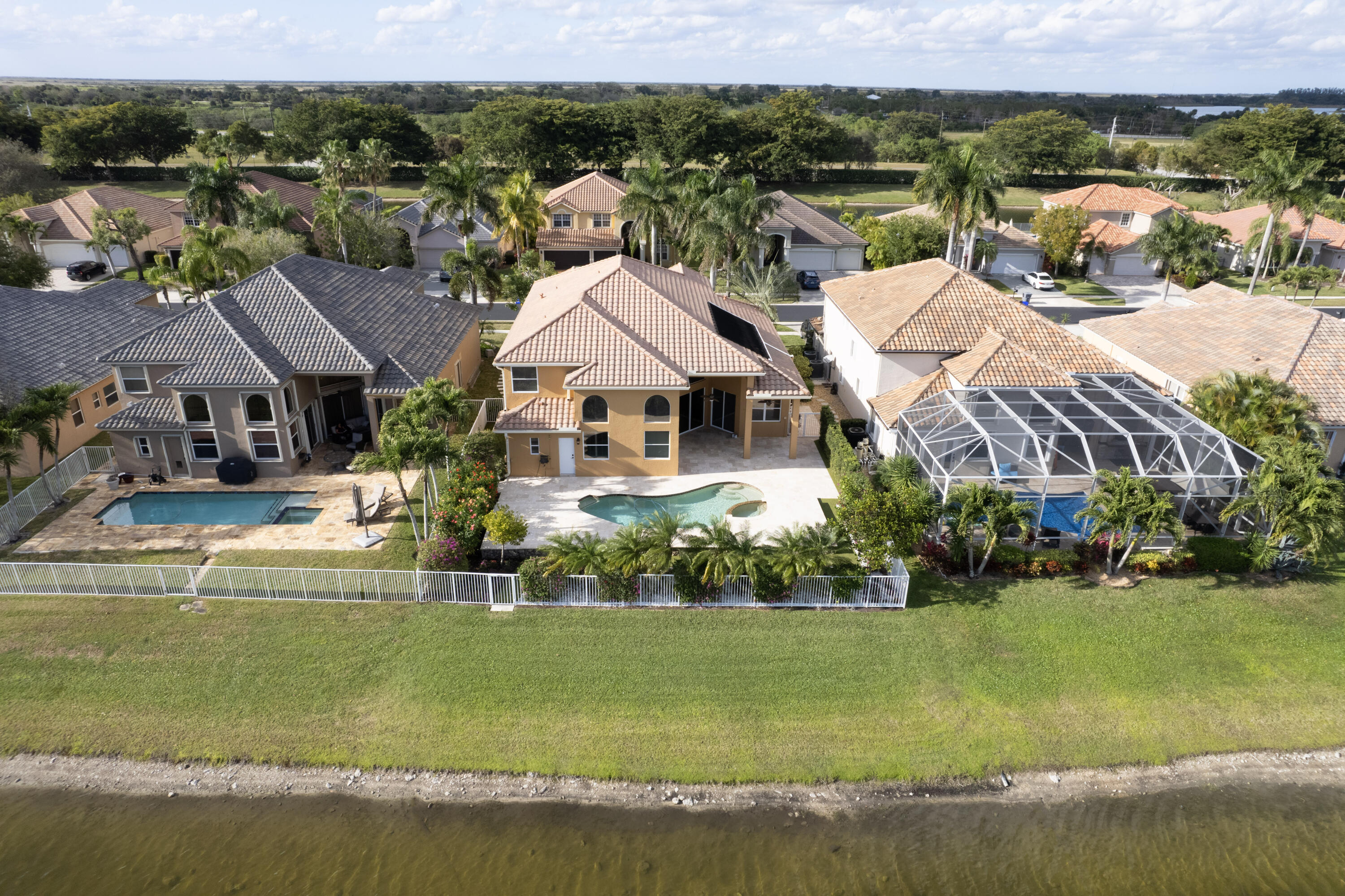 12360 Cascades Pointe Drive