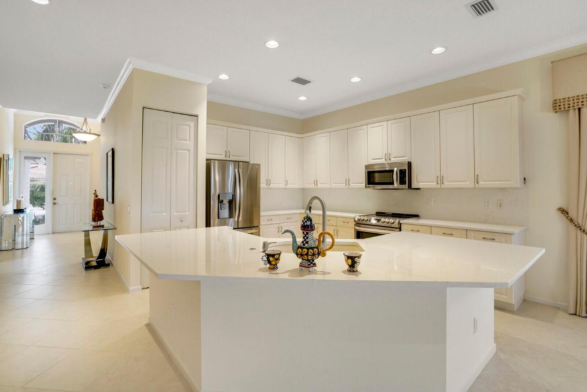 6585 Camarillo Terrace Lane