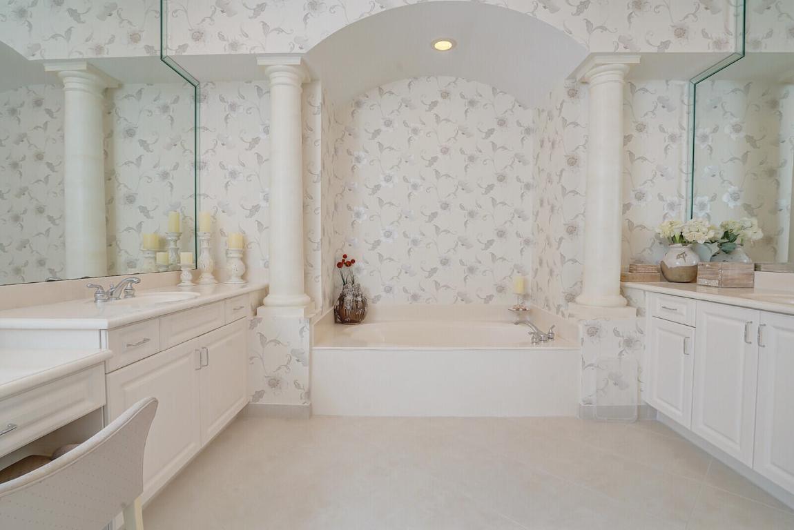 6585 Camarillo Terrace Lane