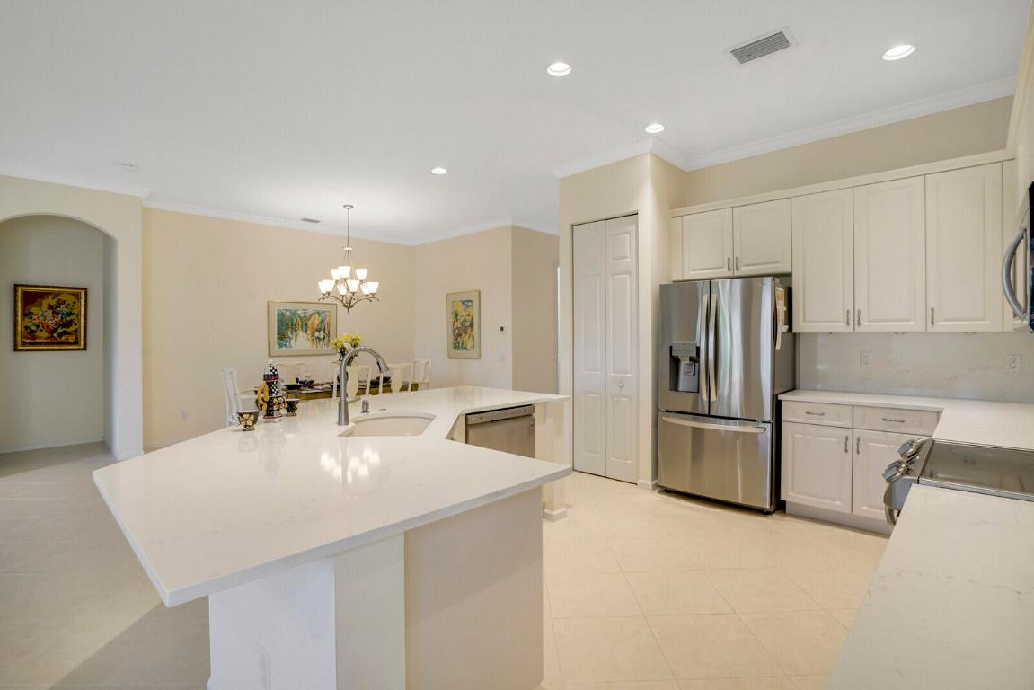 6585 Camarillo Terrace Lane