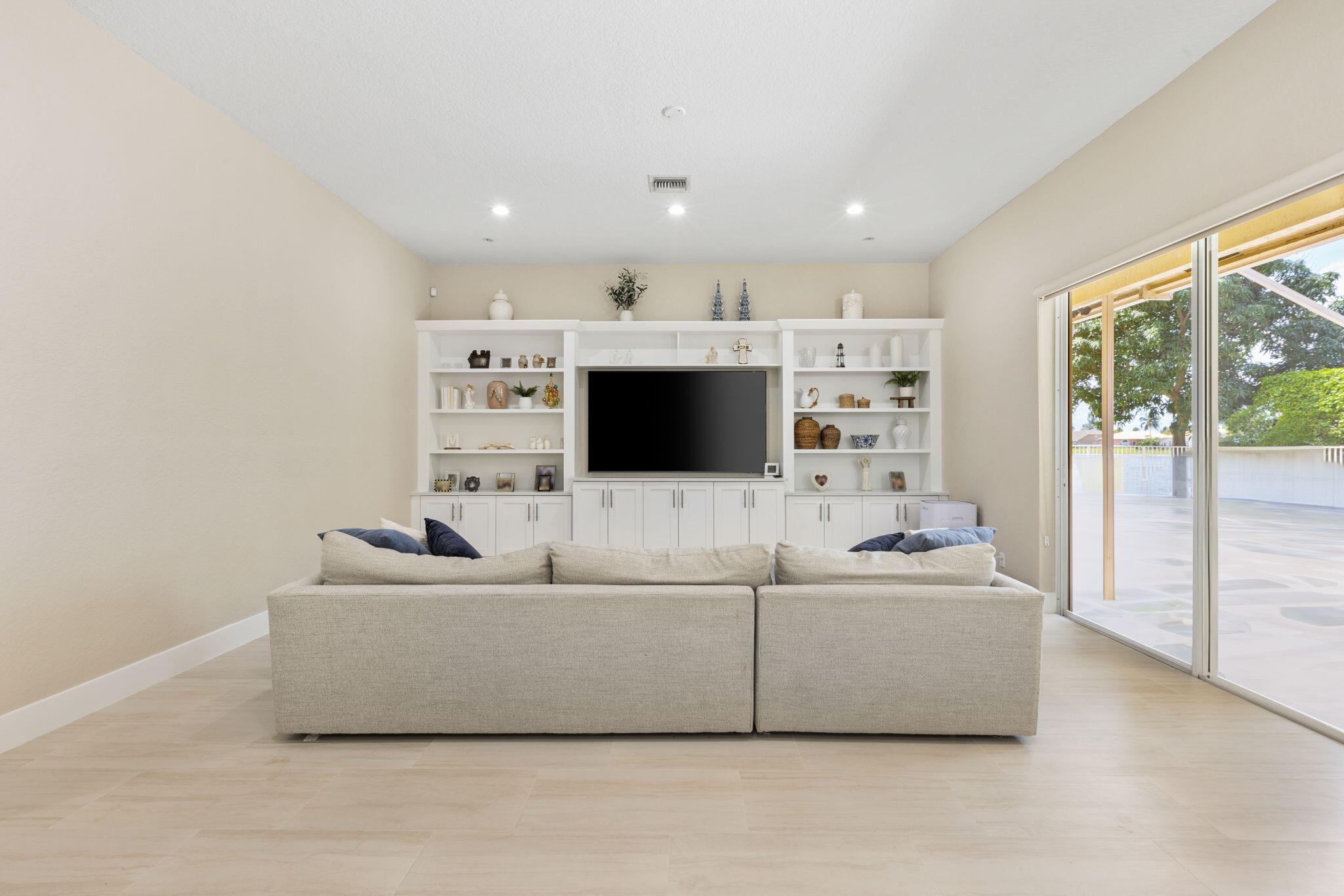 21159 Falls Ridge Way