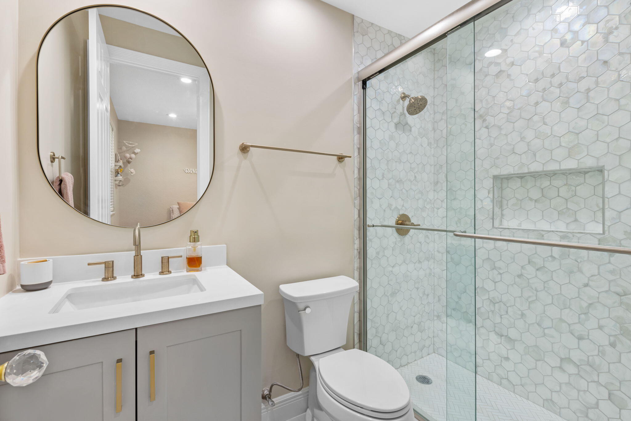 21159 Falls Ridge Way