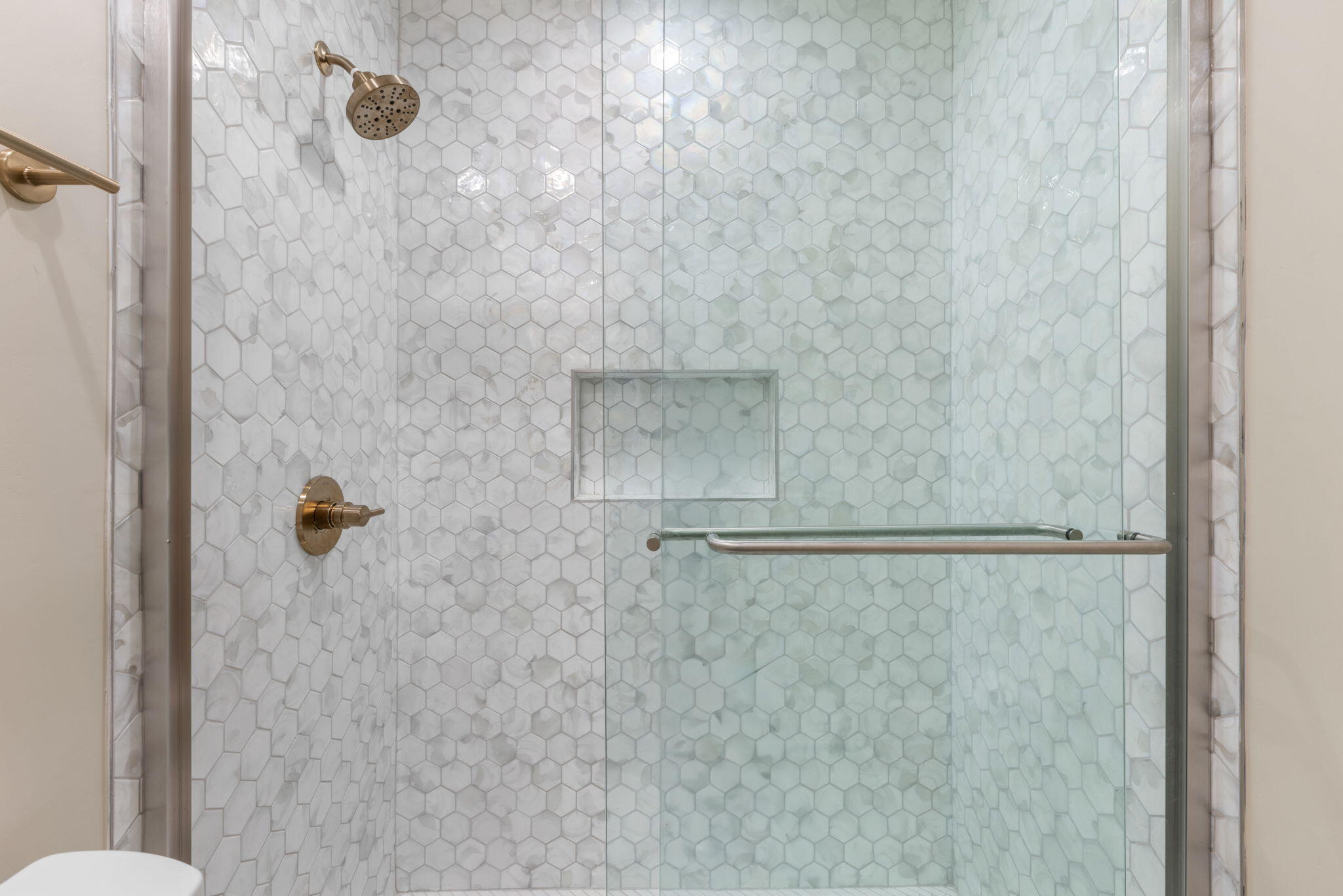 21159 Falls Ridge Way