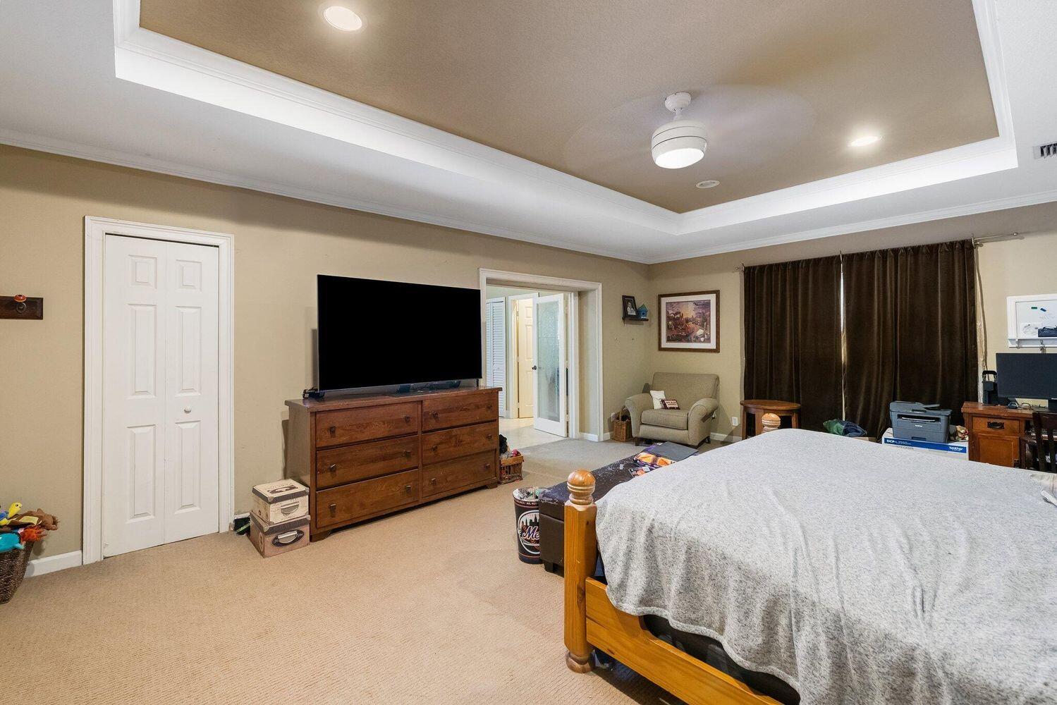 8090 Twin Lake Drive
