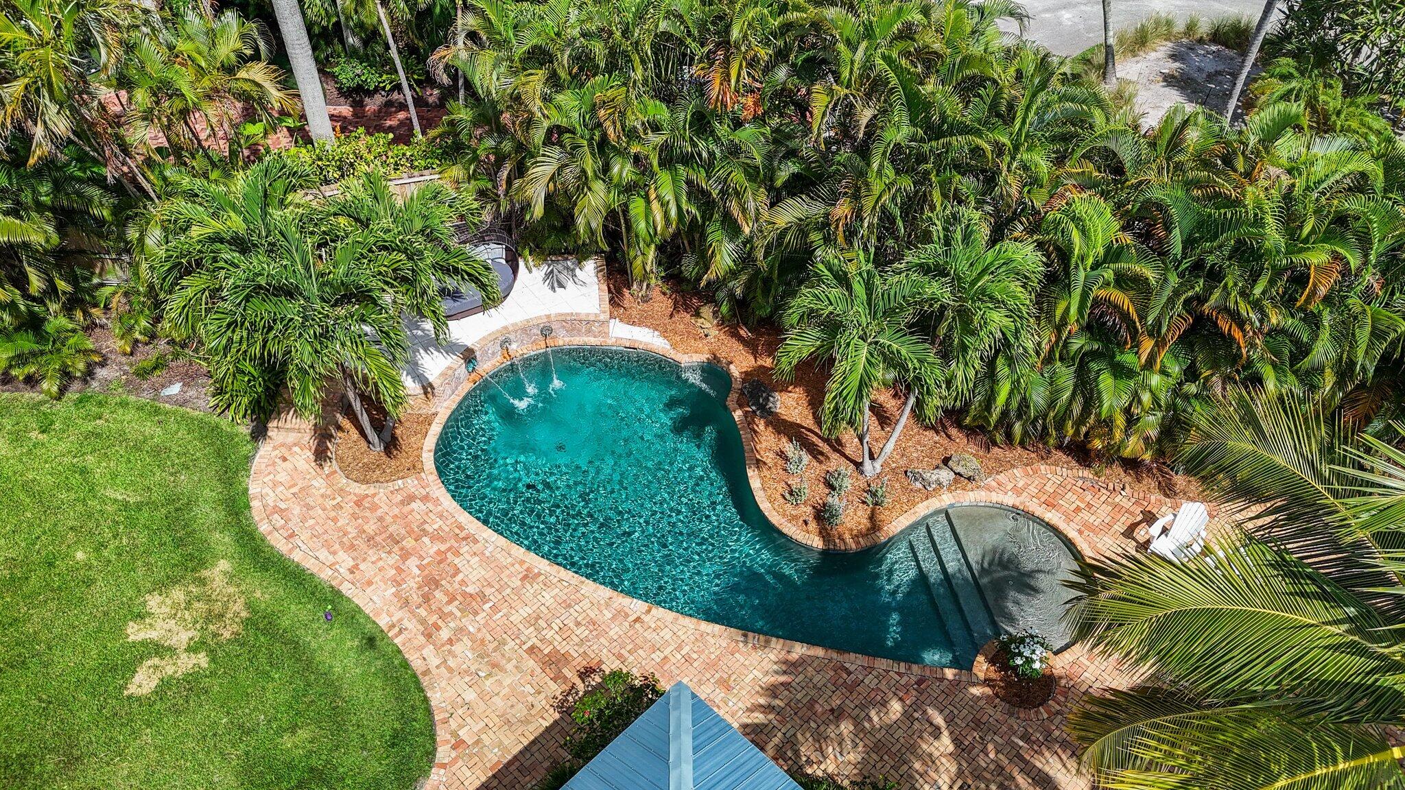 920 Hibiscus Lane