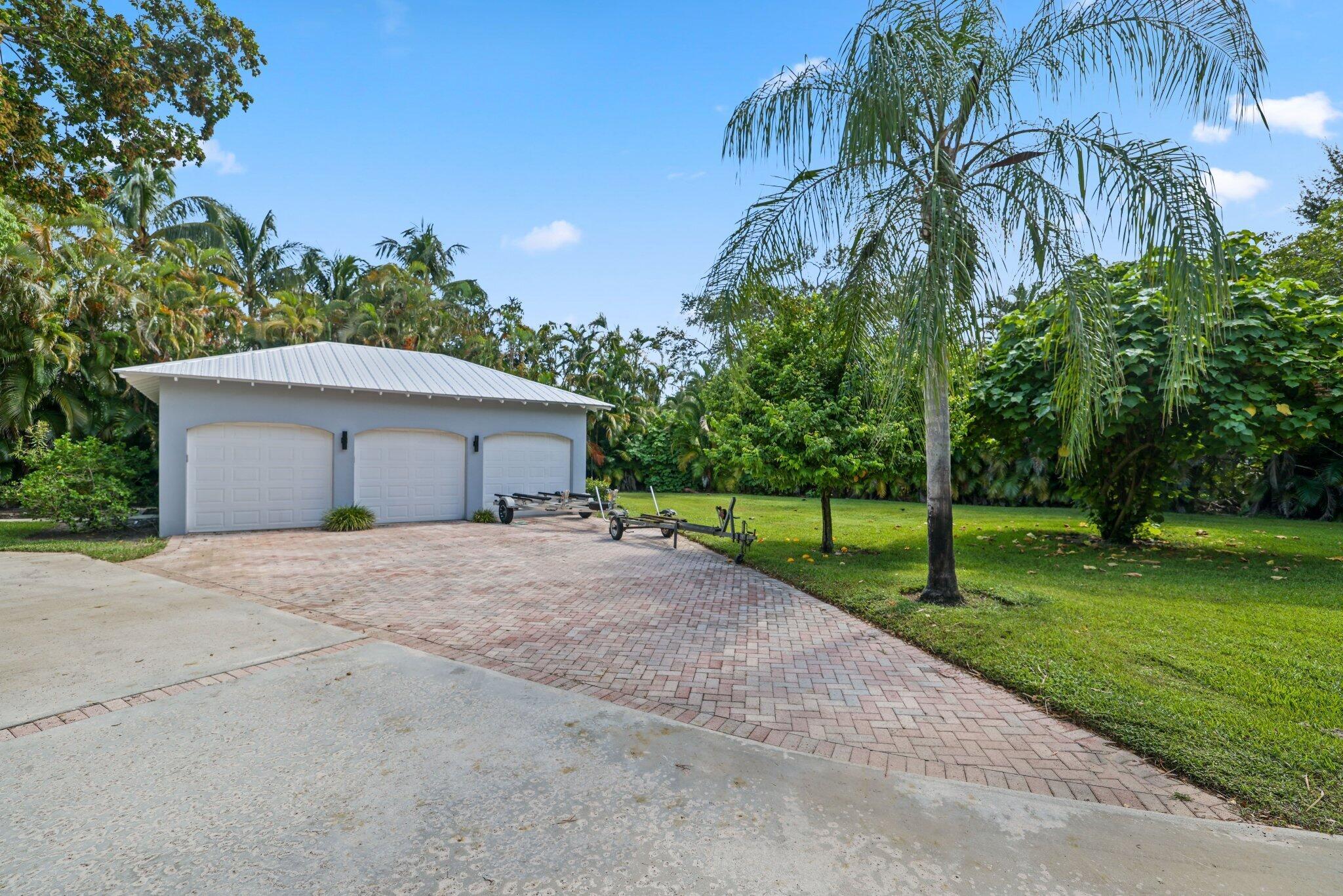 920 Hibiscus Lane
