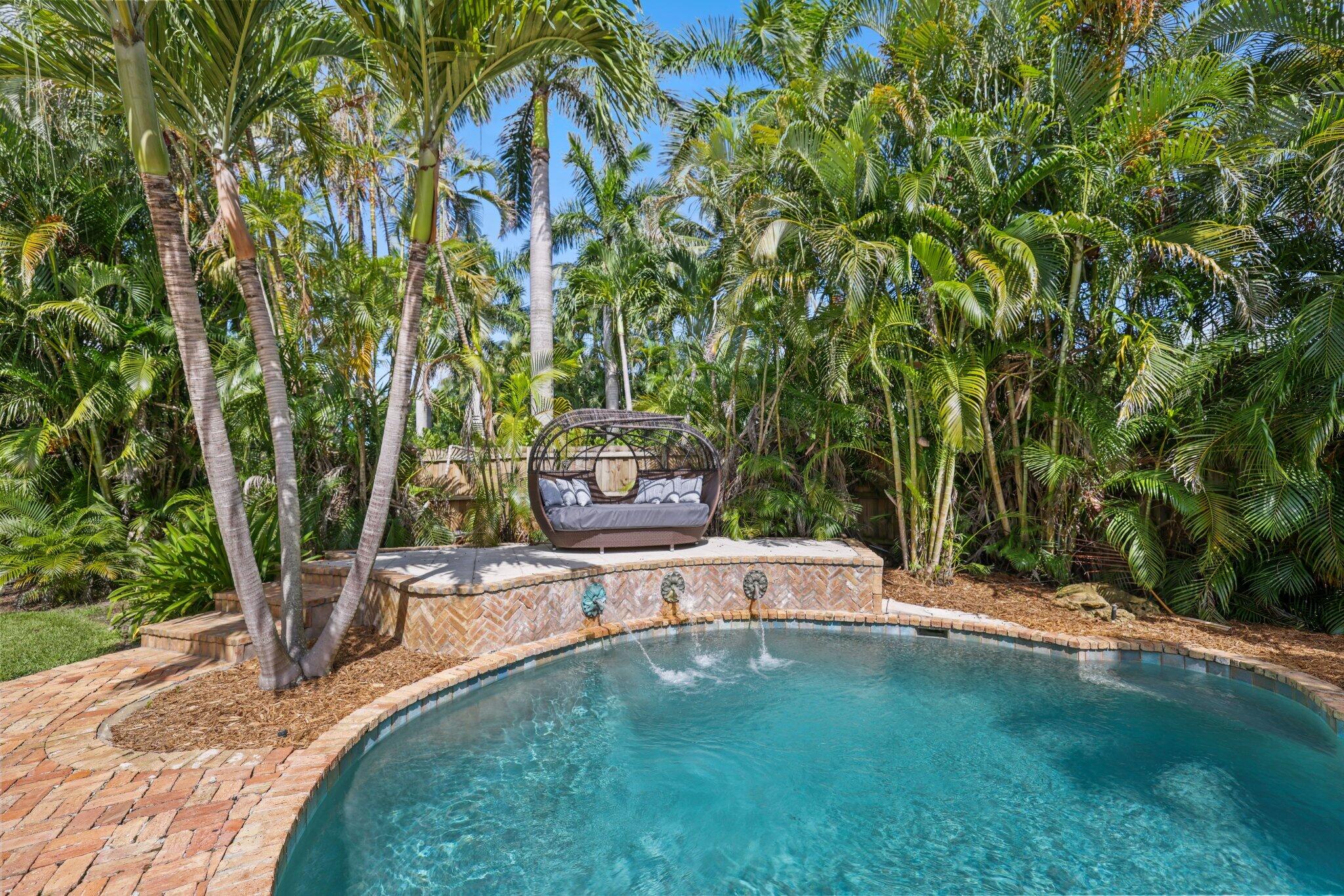 920 Hibiscus Lane