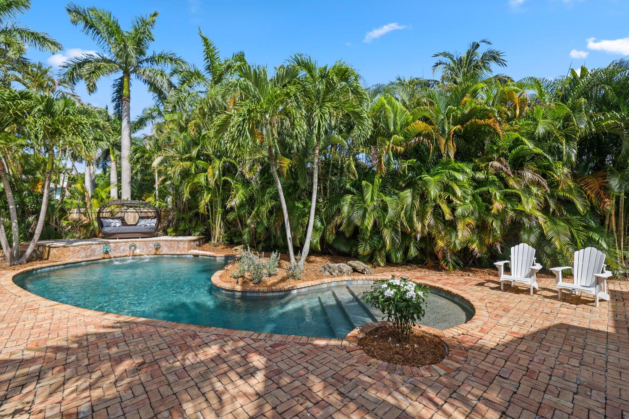 920 Hibiscus Lane