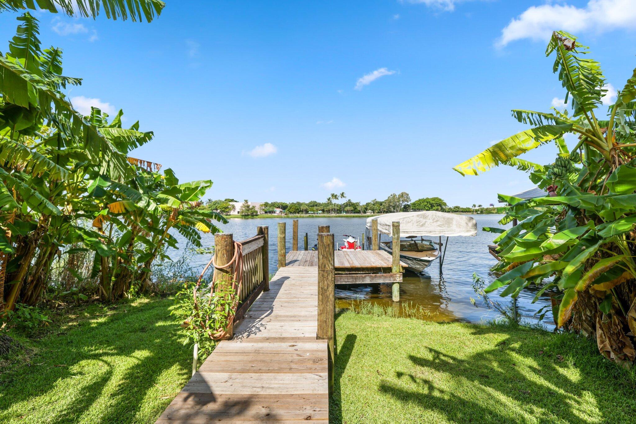 920 Hibiscus Lane