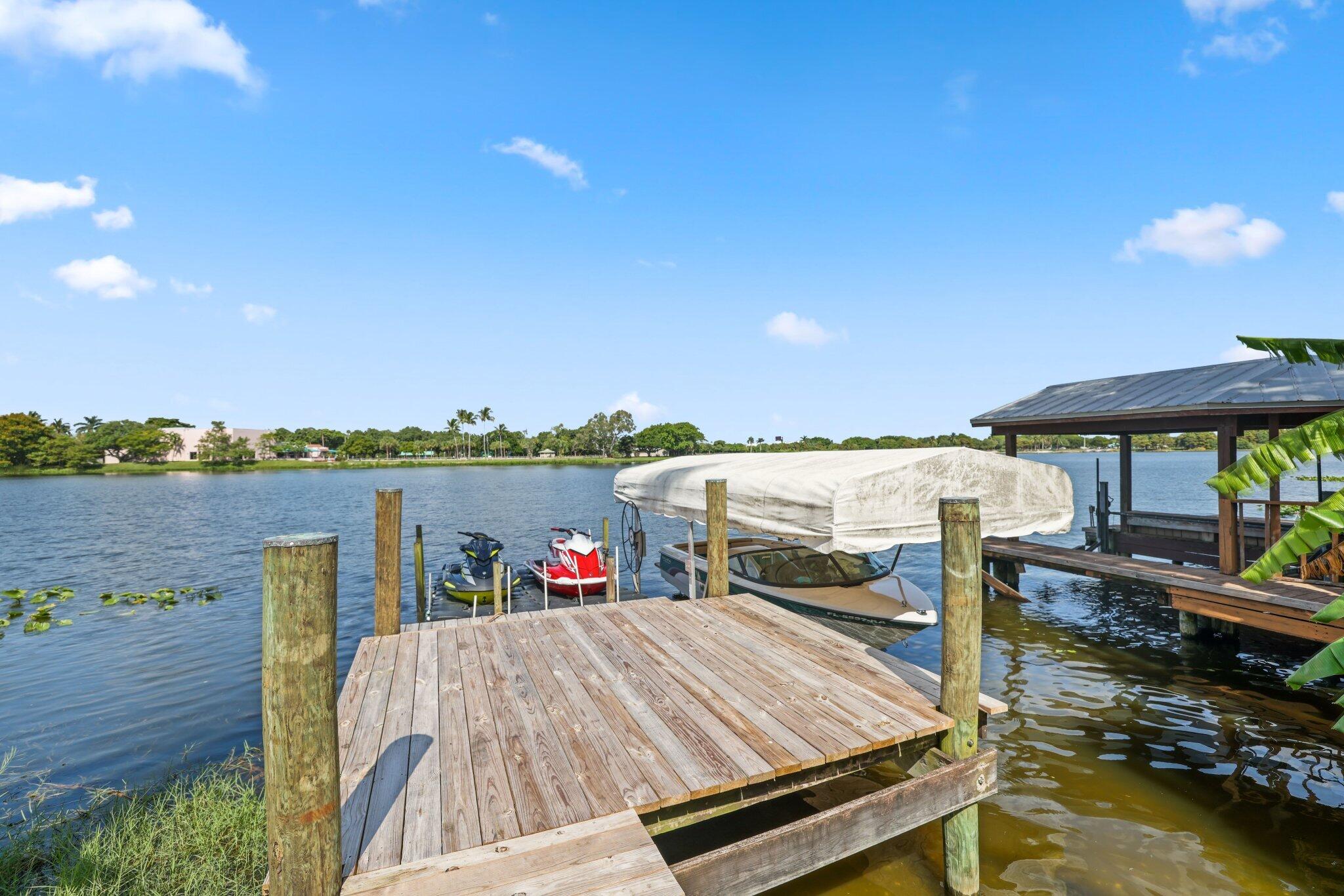 920 Hibiscus Lane