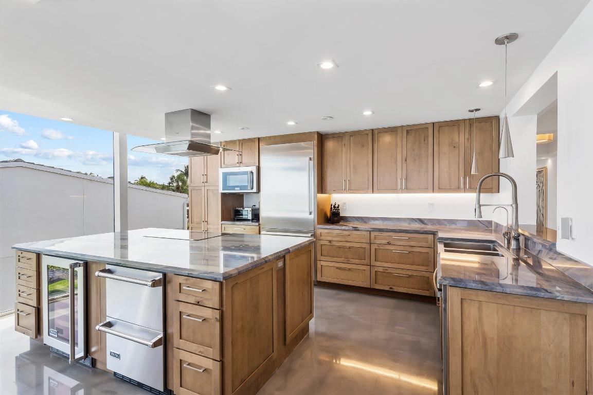 2155 S Ocean Boulevard Ph-A