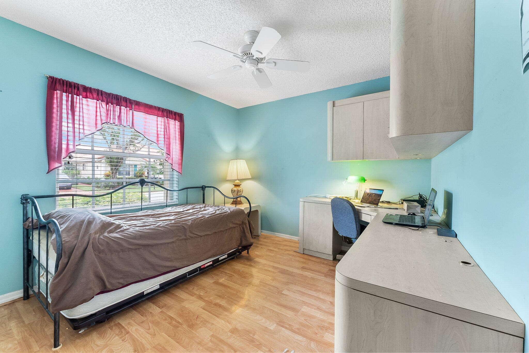 6128 Floral Lakes Drive