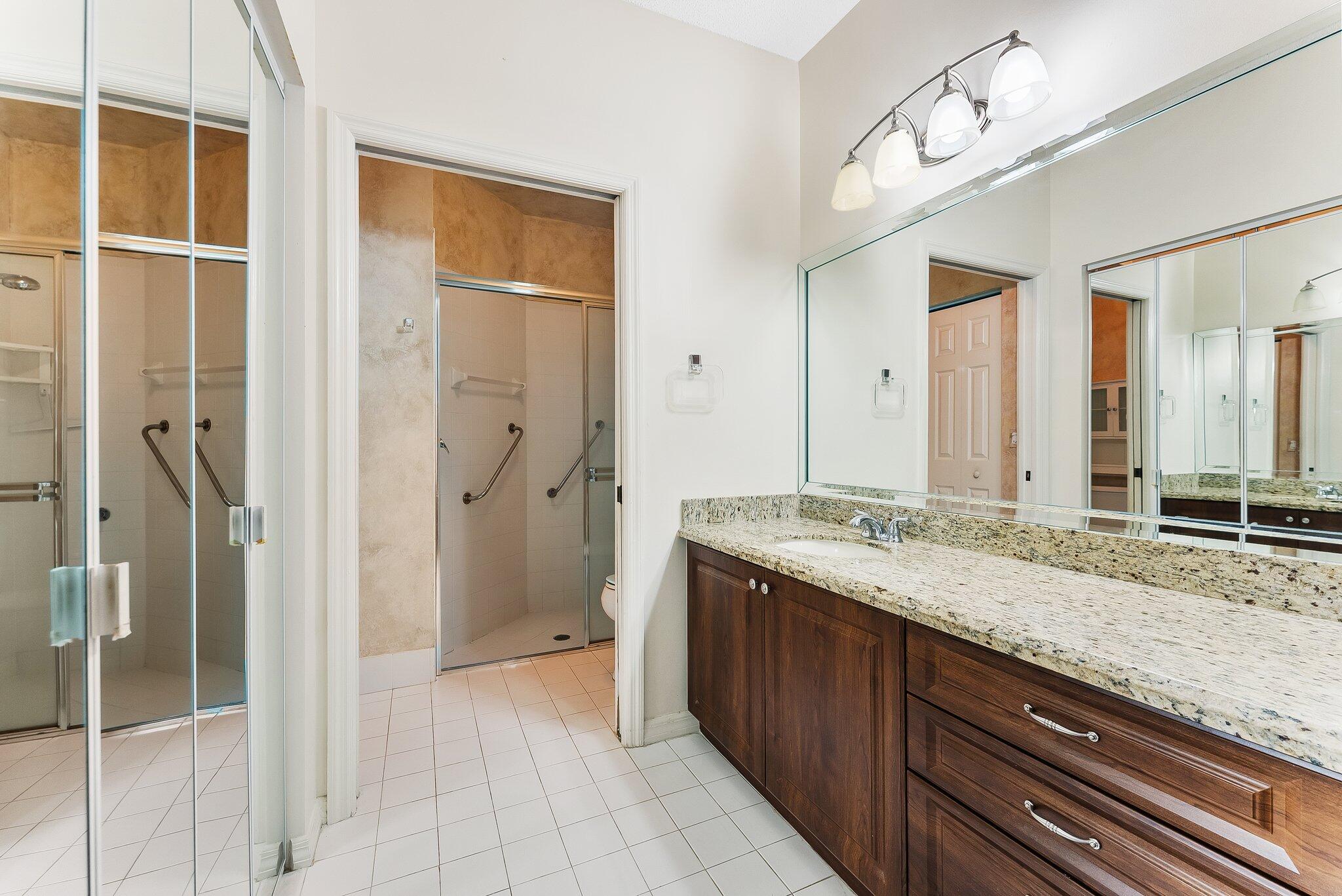 6128 Floral Lakes Drive