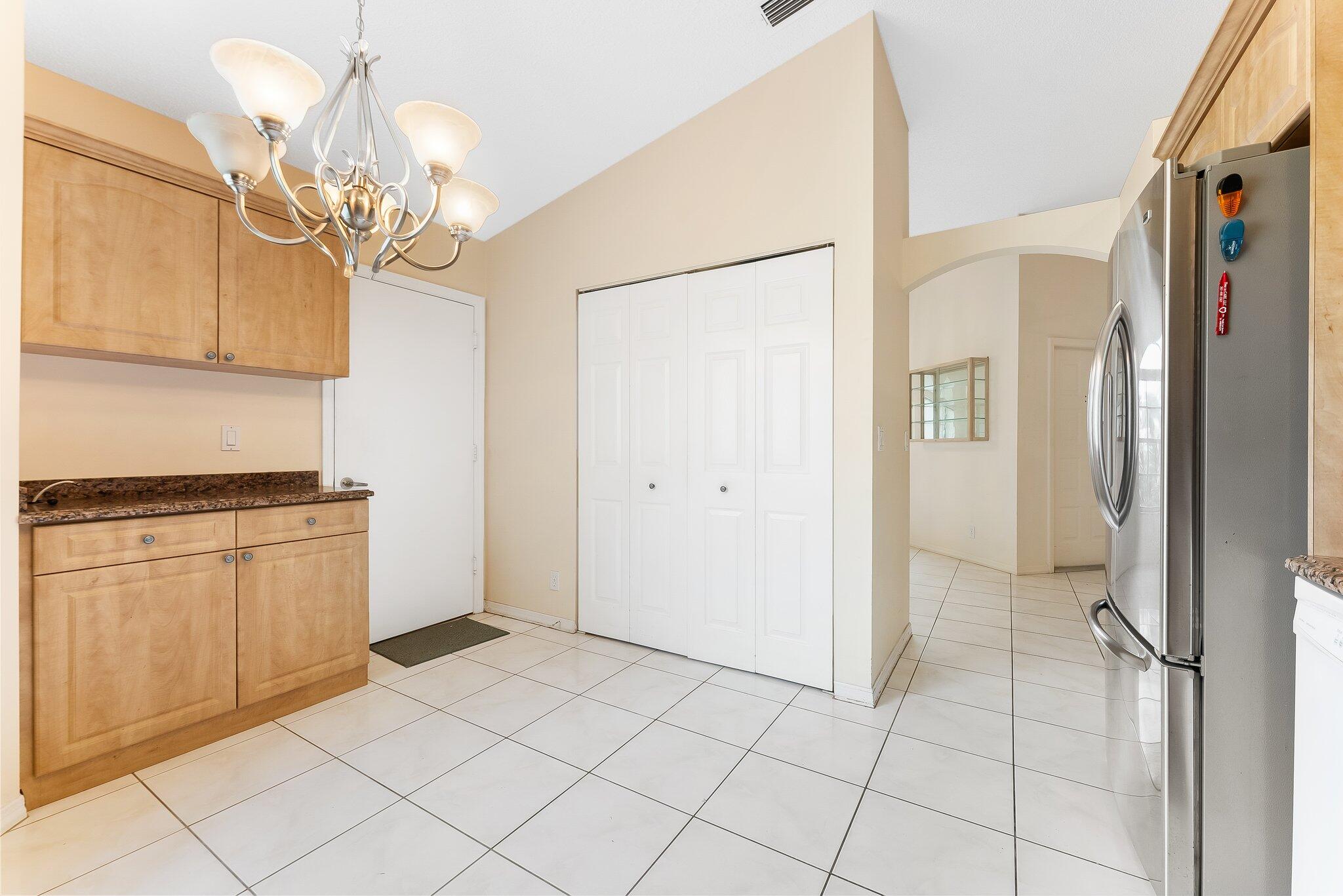 6128 Floral Lakes Drive