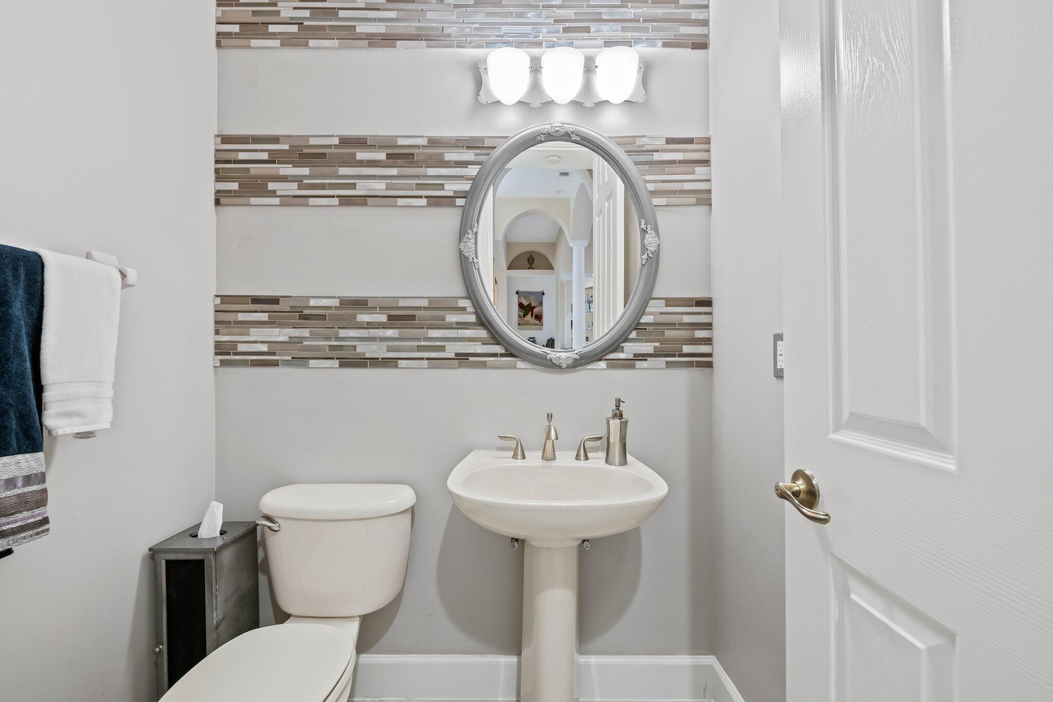 21255 Falls Ridge Way