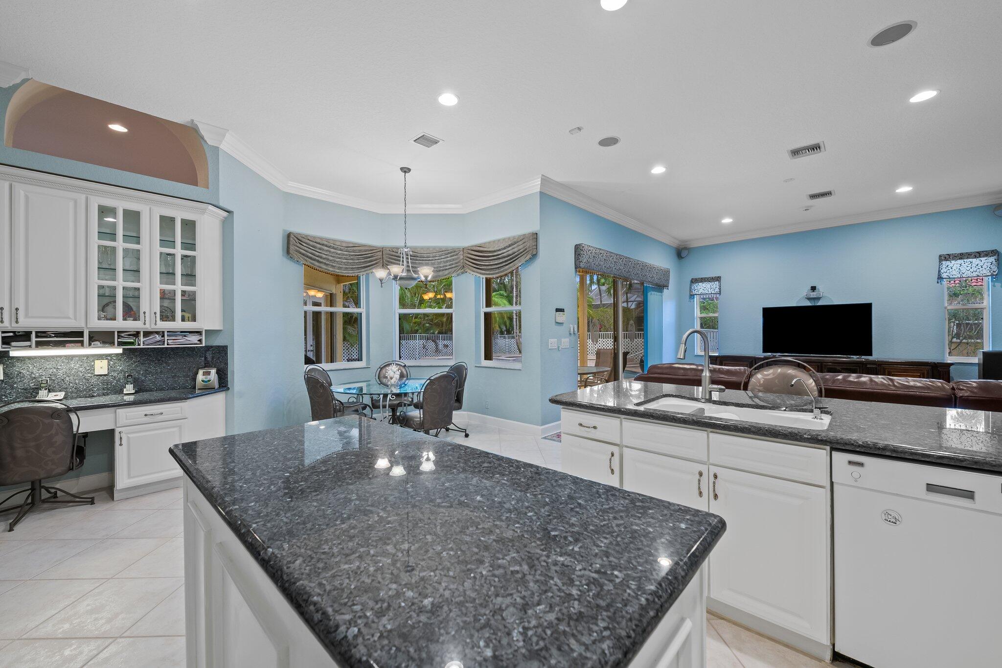 21255 Falls Ridge Way