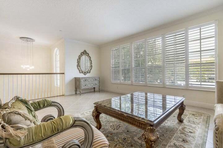 5720 NE Verde Circle