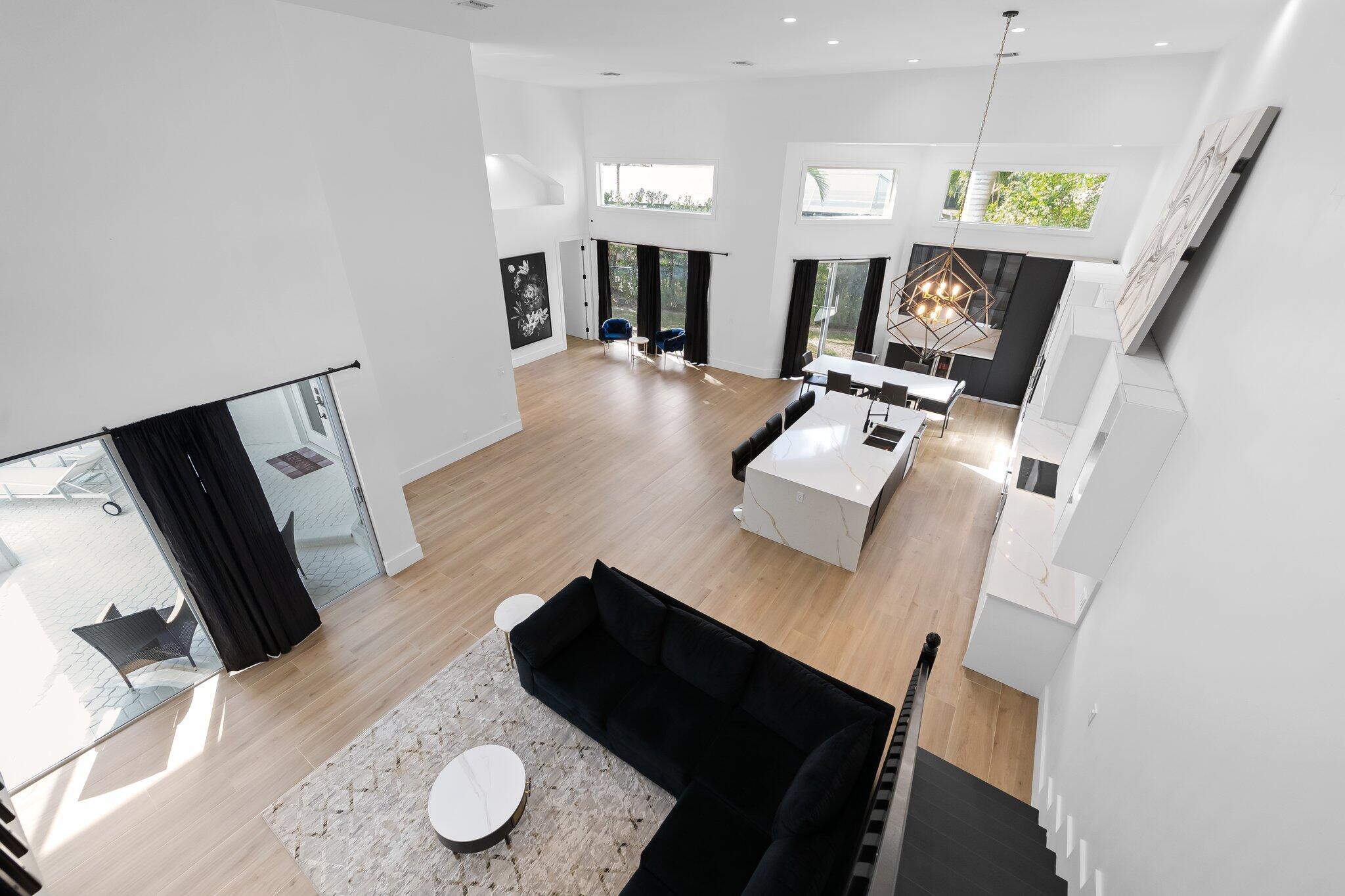 10811 Santa Rosa Drive