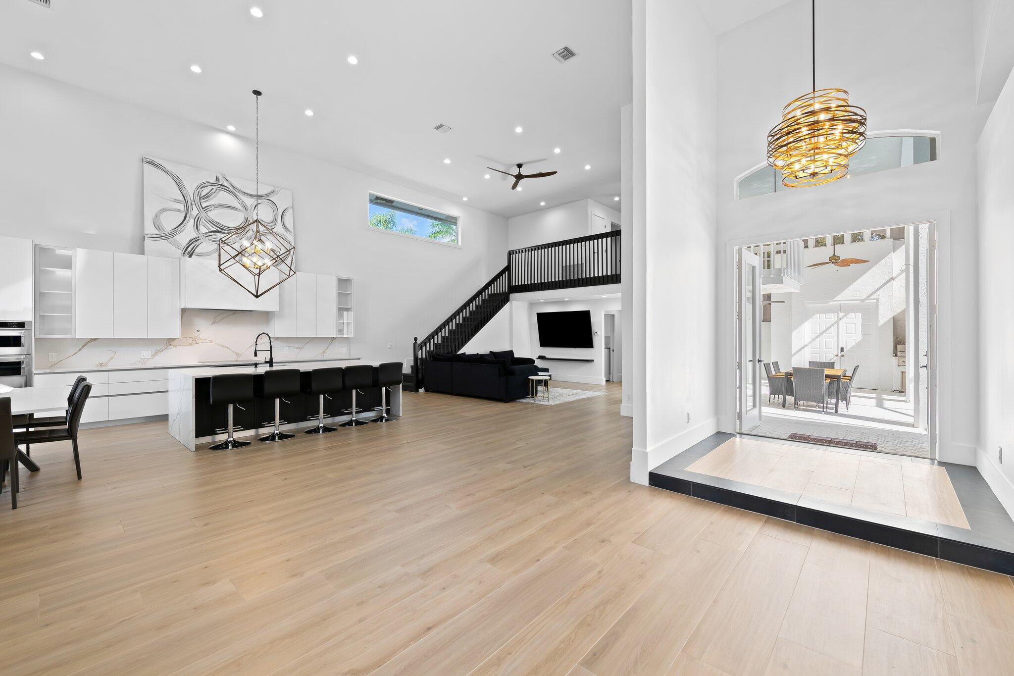 10811 Santa Rosa Drive