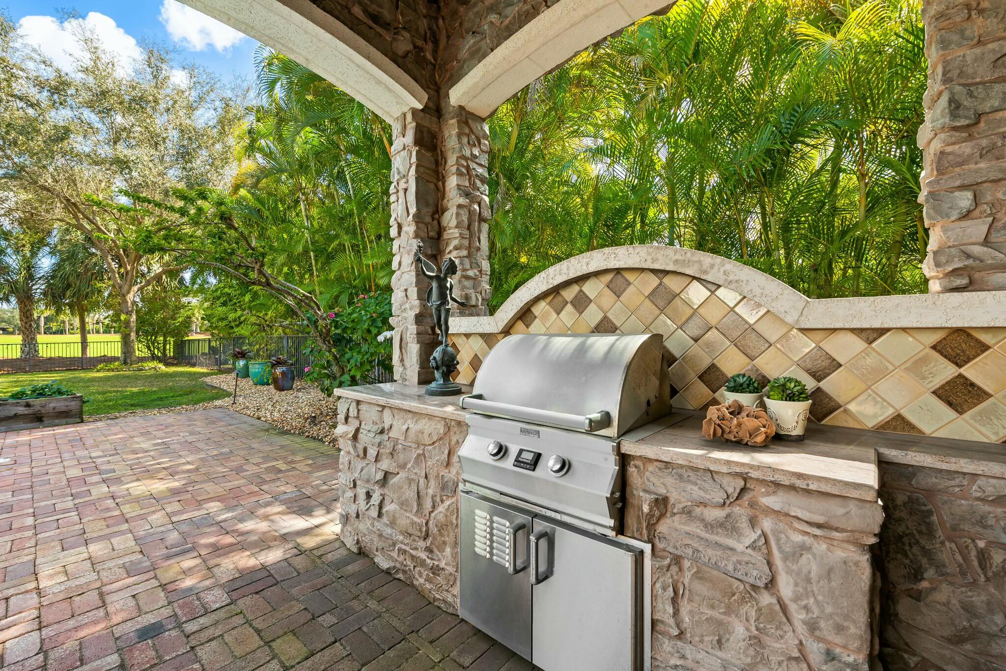 7380 Wisteria Av Avenue