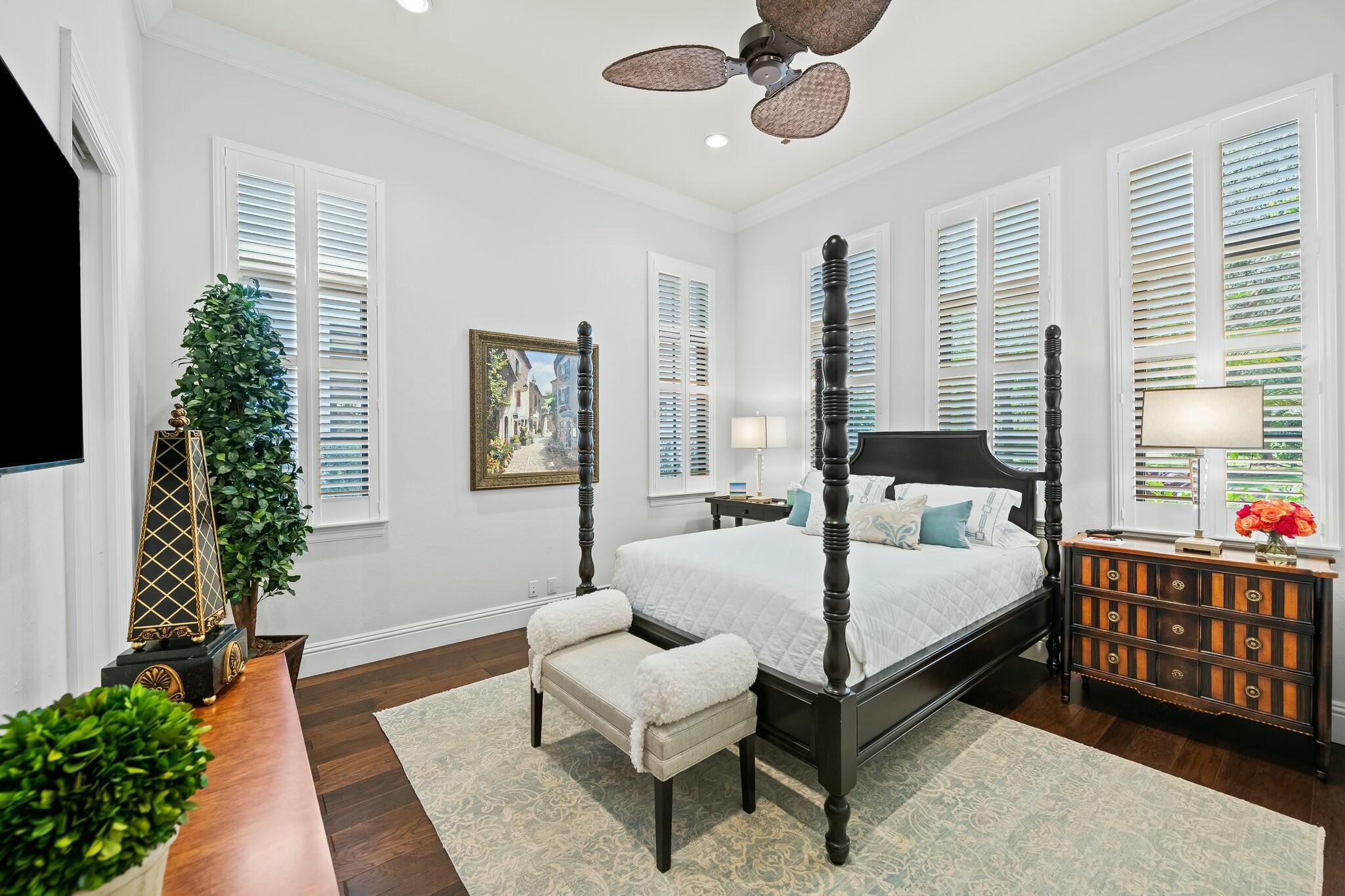 7380 Wisteria Av Avenue