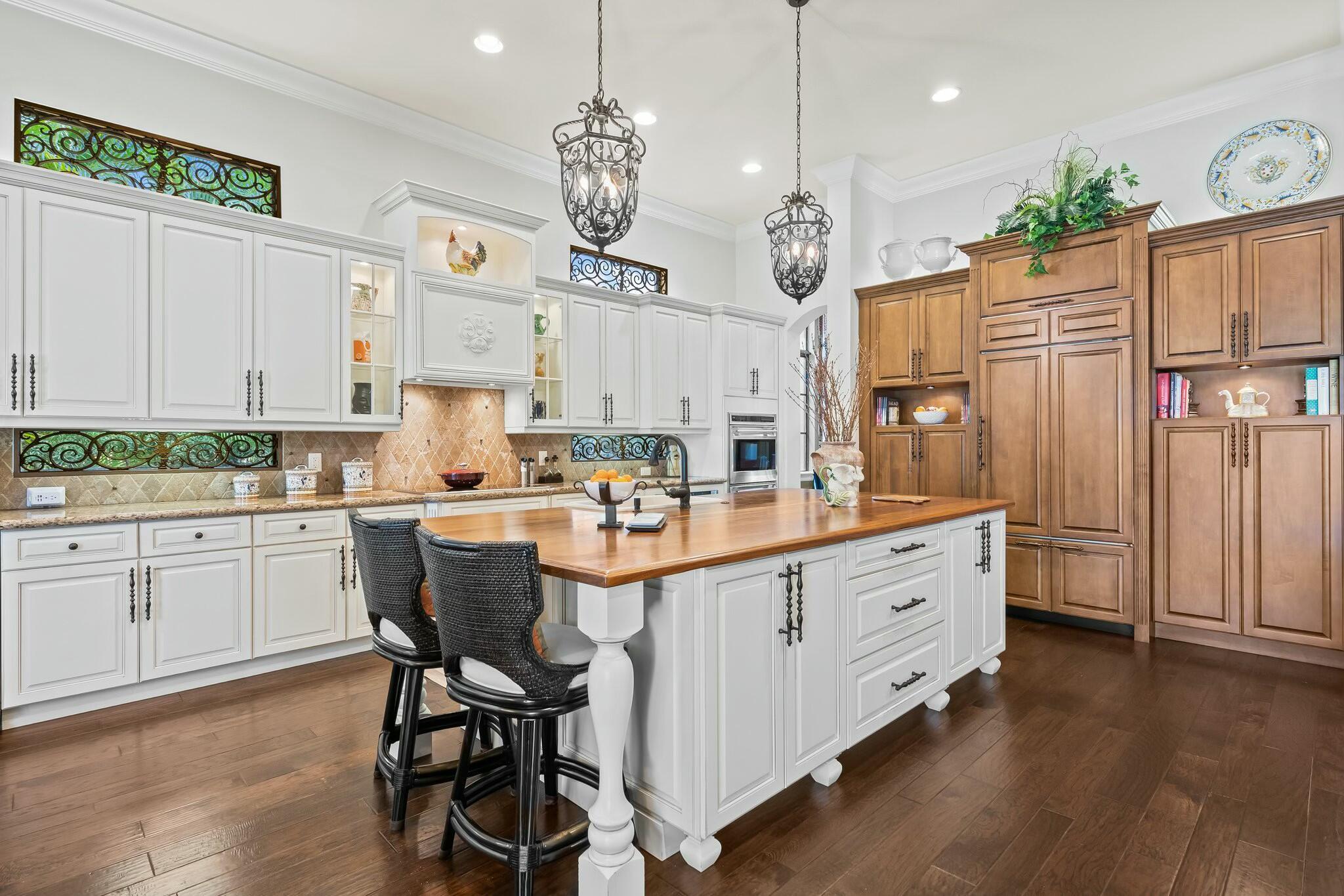 7380 Wisteria Av Avenue