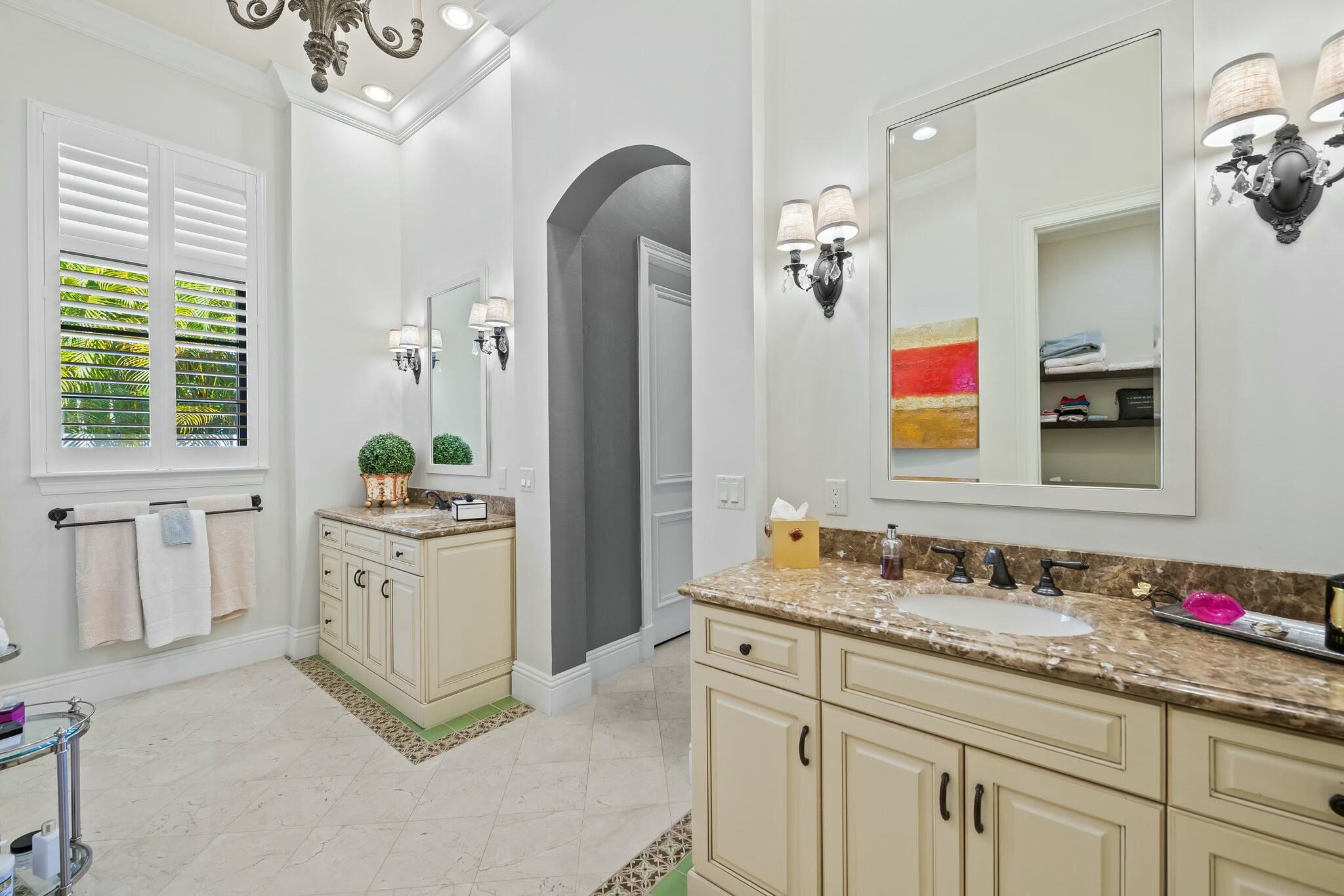 7380 Wisteria Av Avenue