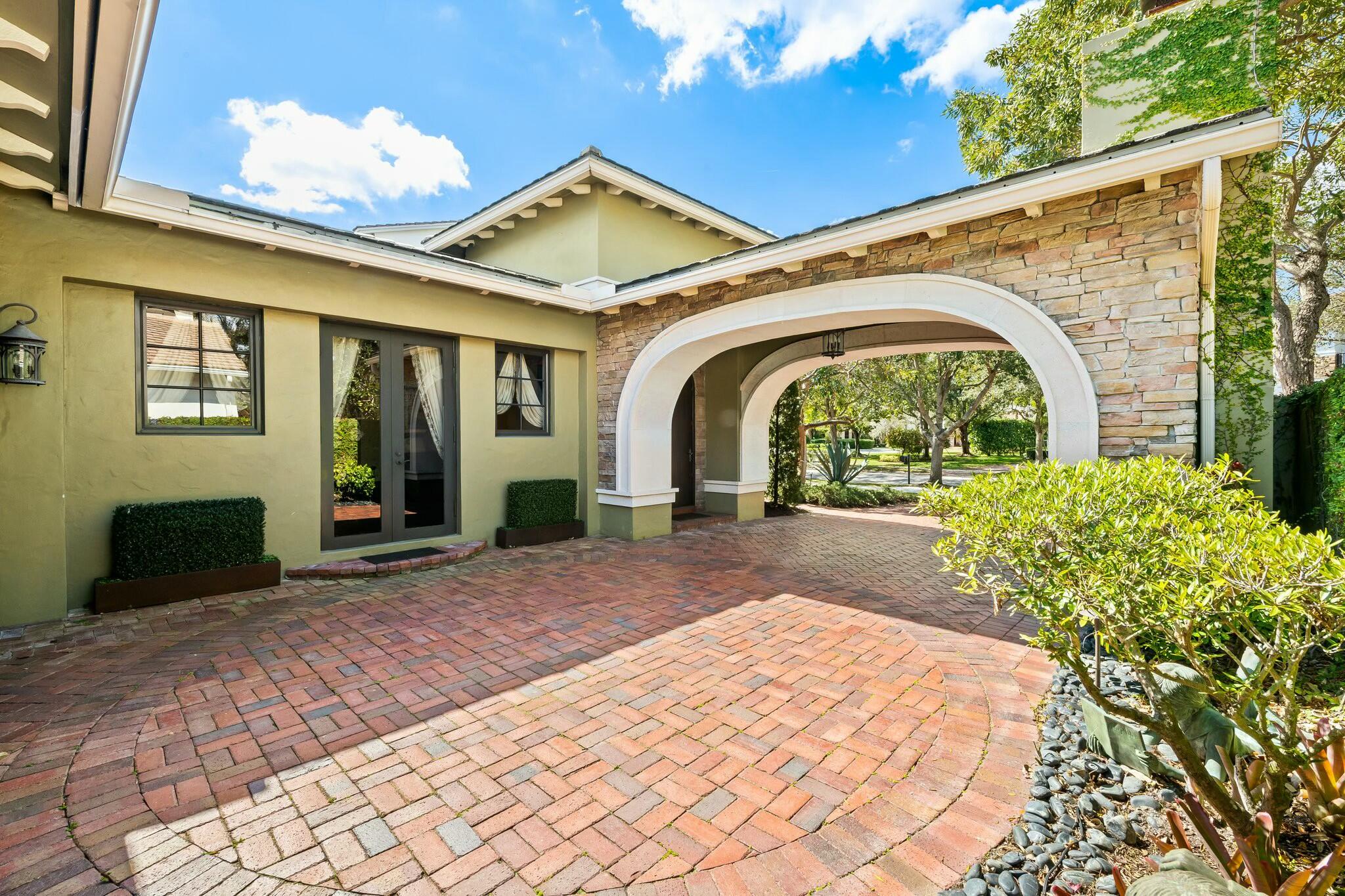 7380 Wisteria Av Avenue