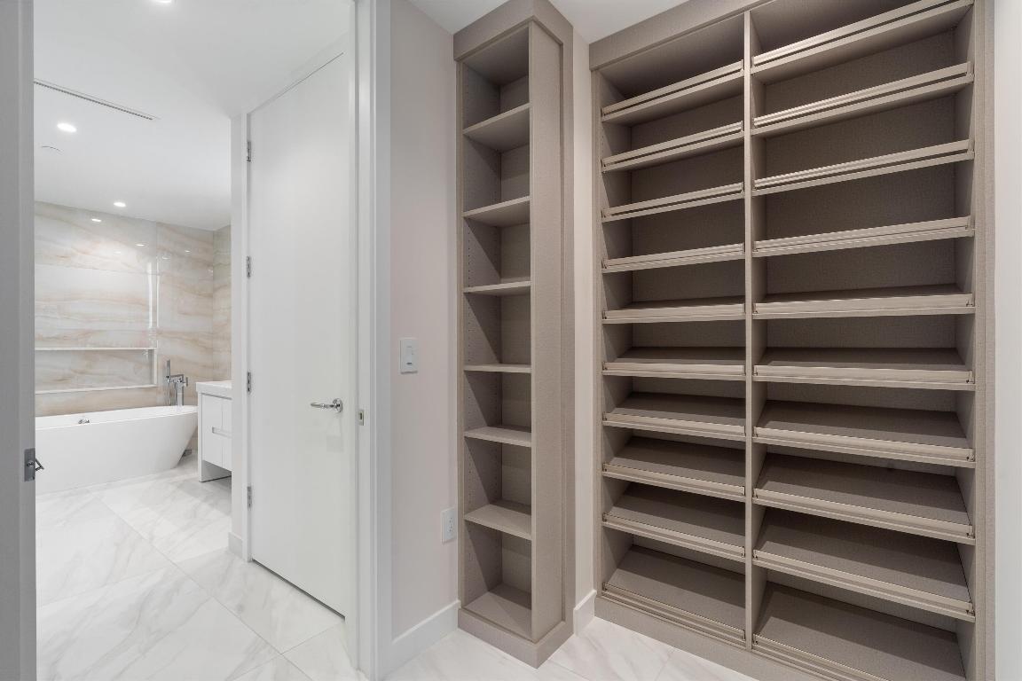 220 SE Mizner Boulevard 209