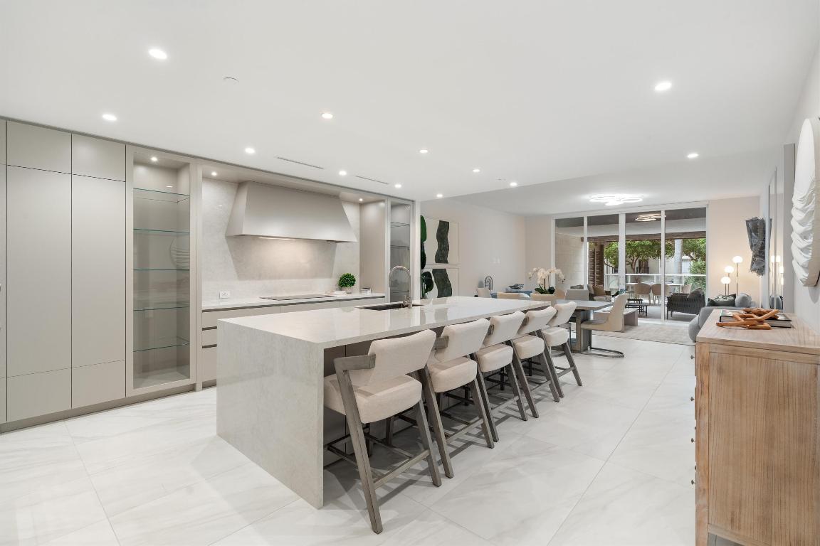 220 SE Mizner Boulevard 209