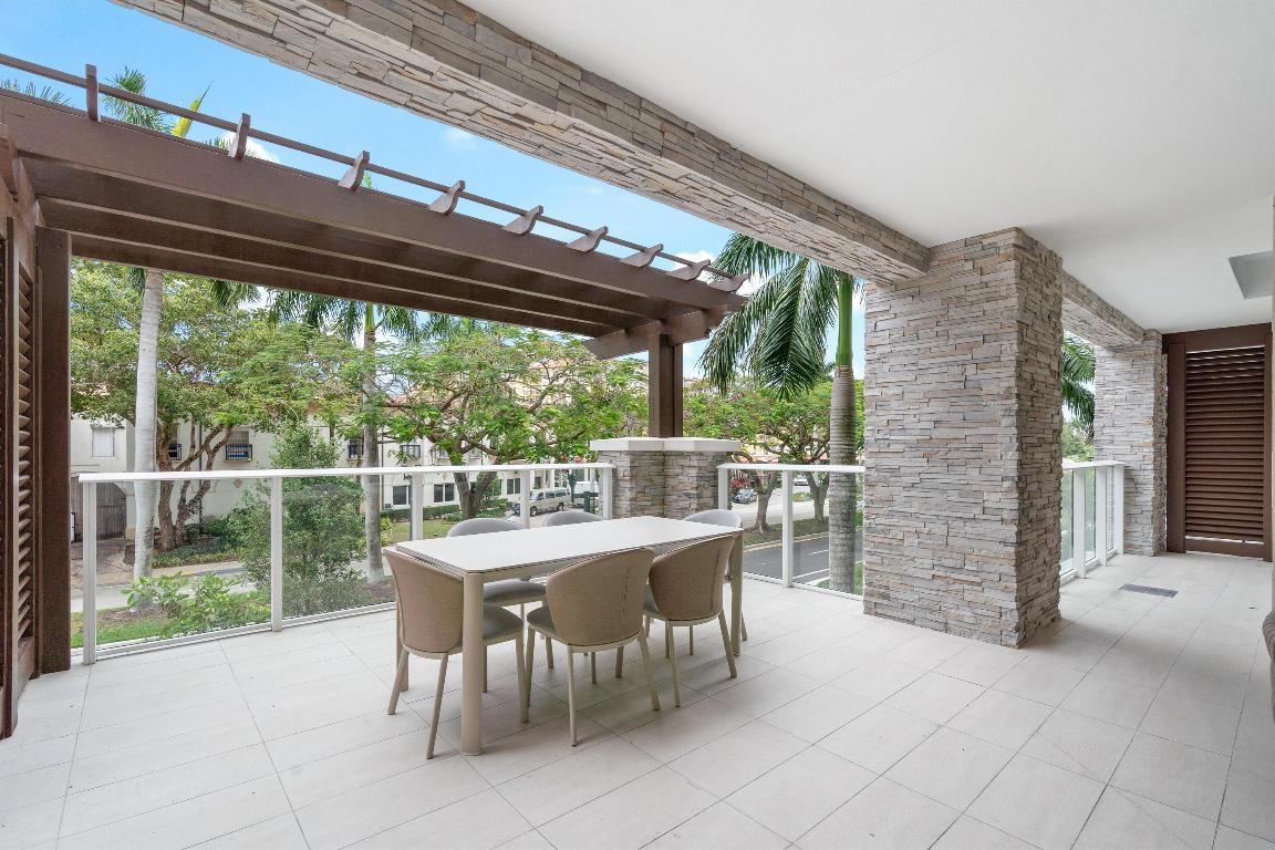 220 SE Mizner Boulevard 209