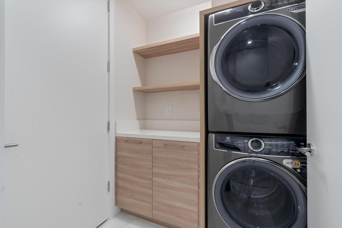 220 SE Mizner Boulevard 209